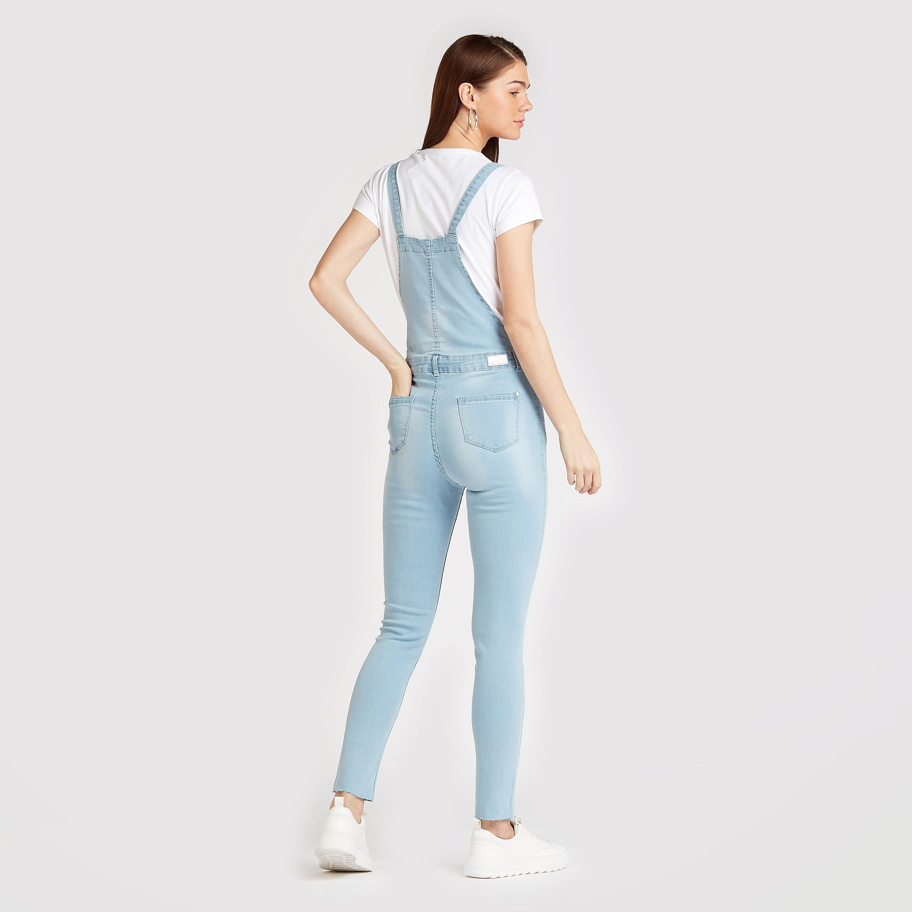 دنغري دنيم بتفاصيل جيوب وعراوي حزام-women-clothing-bottoms-jeans-image-4