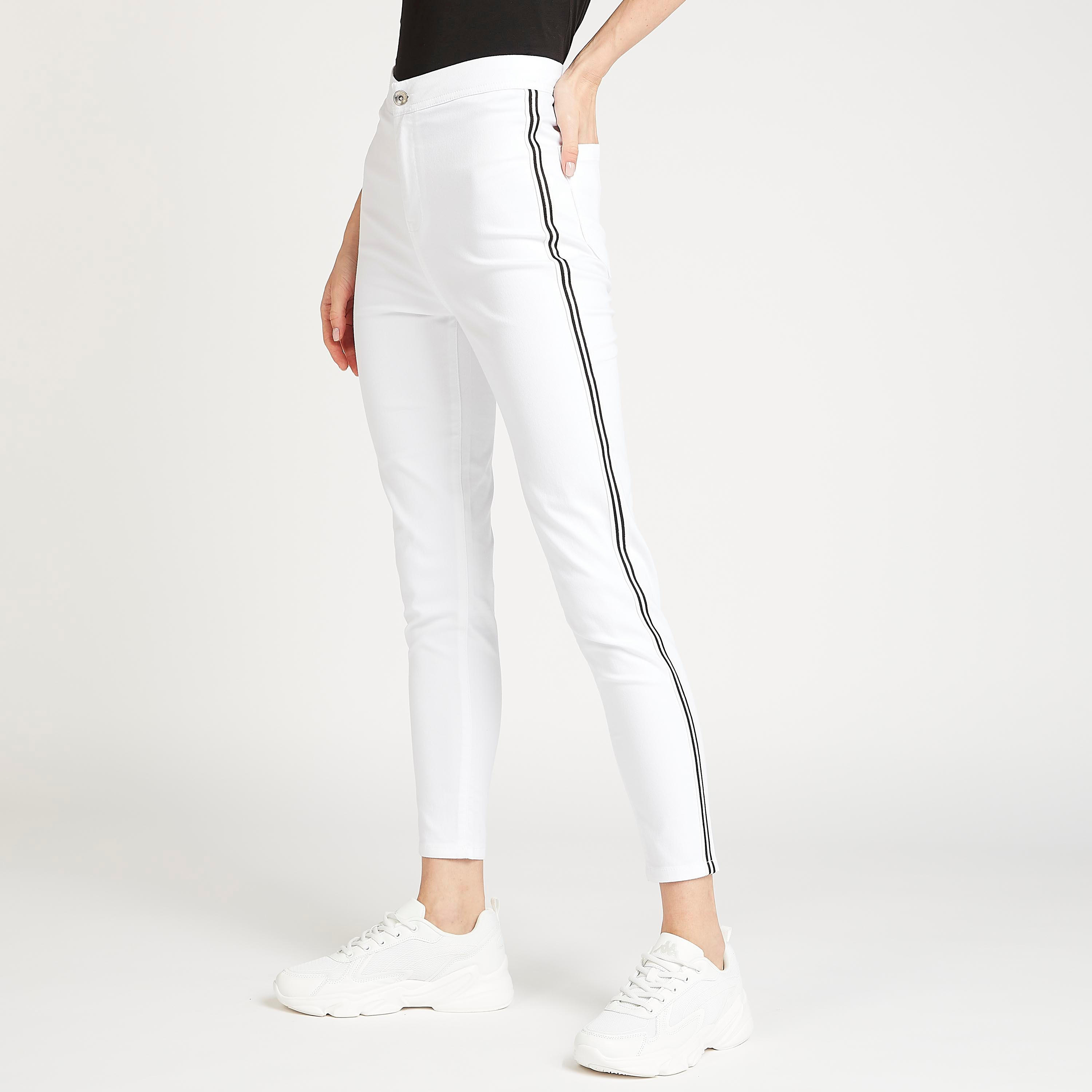 بنطلون دينم سادة بقصّة ضيّقة وتفاصيل شريطة-women-clothing-bottoms-leggings-image-1