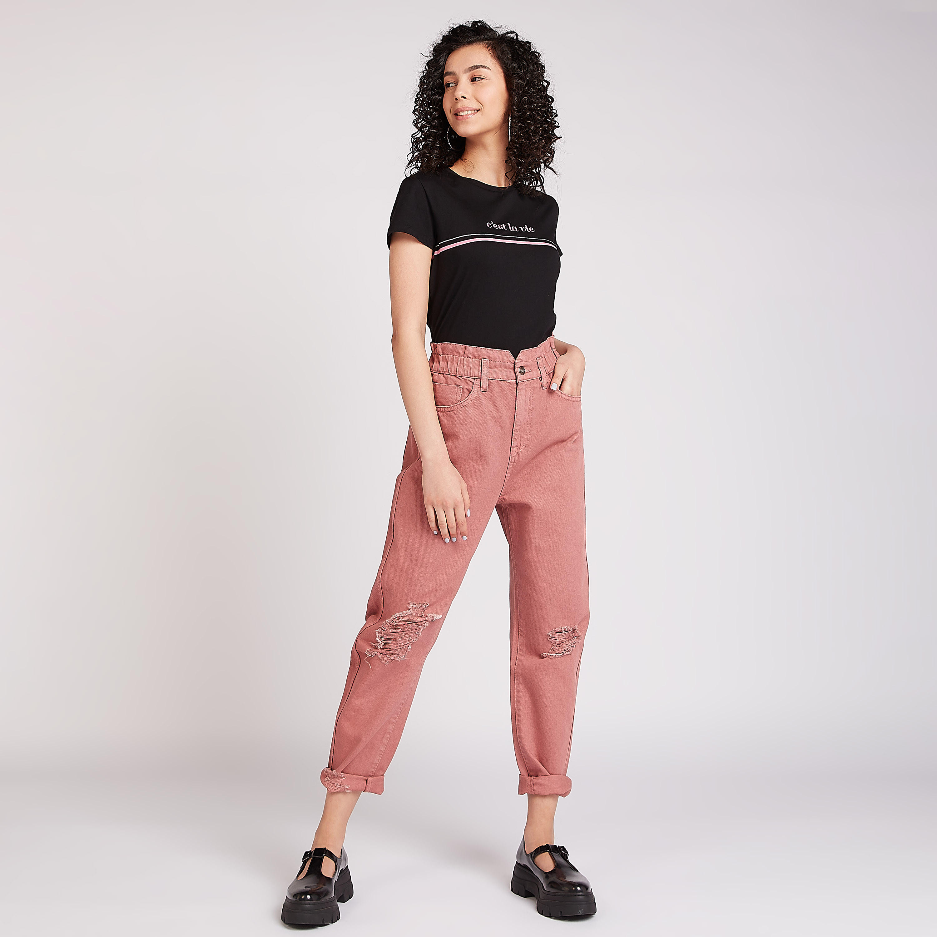 بنطلون سادة بخصر متوسّط الارتفاع بتفاصيل جيوب وعراوي-women-clothing-bottoms-jeans-image-2