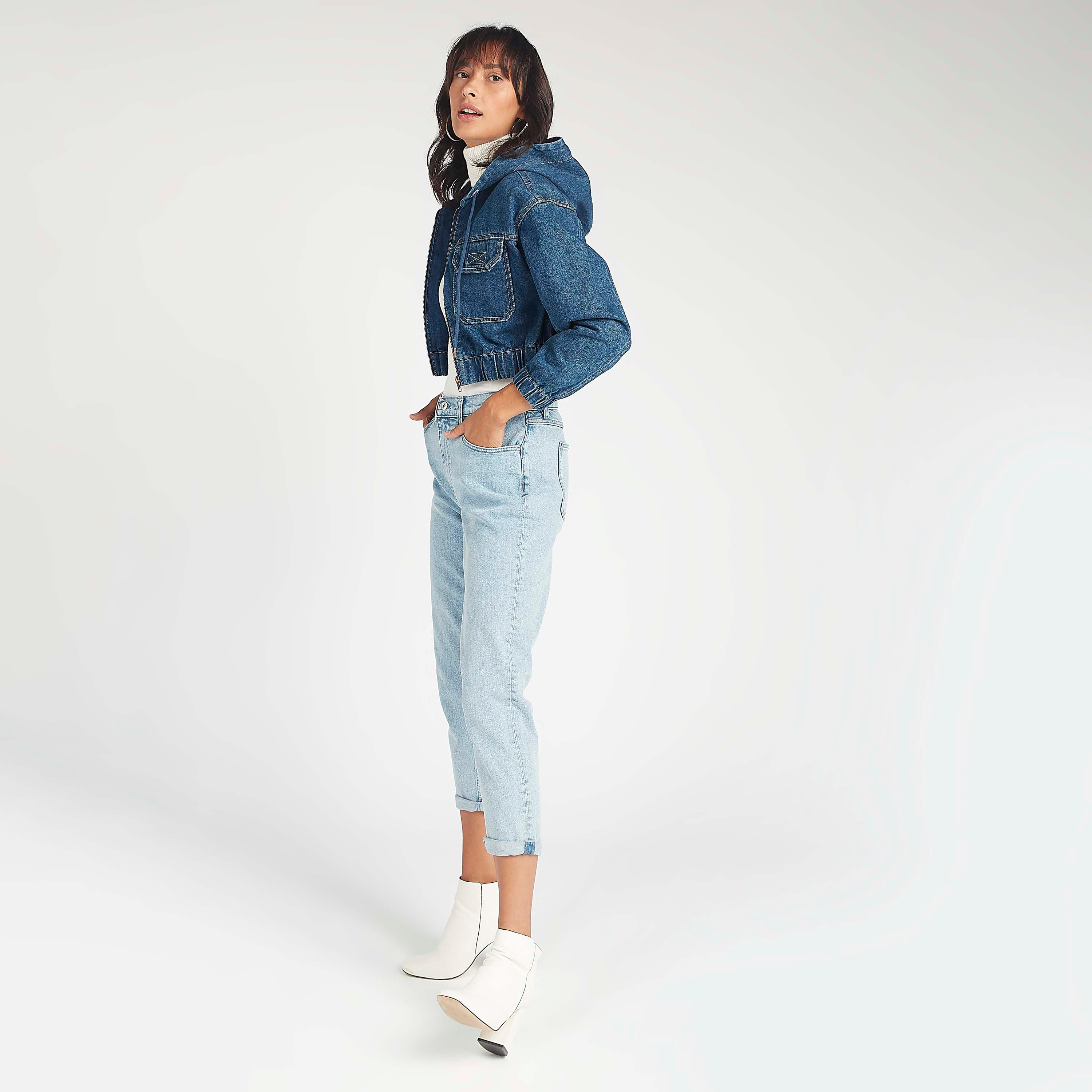 جاكيت دنيم سادة بقبّعة وجيوب بطيّة-women-winterwear-coatsandjackets-jackets-image-9