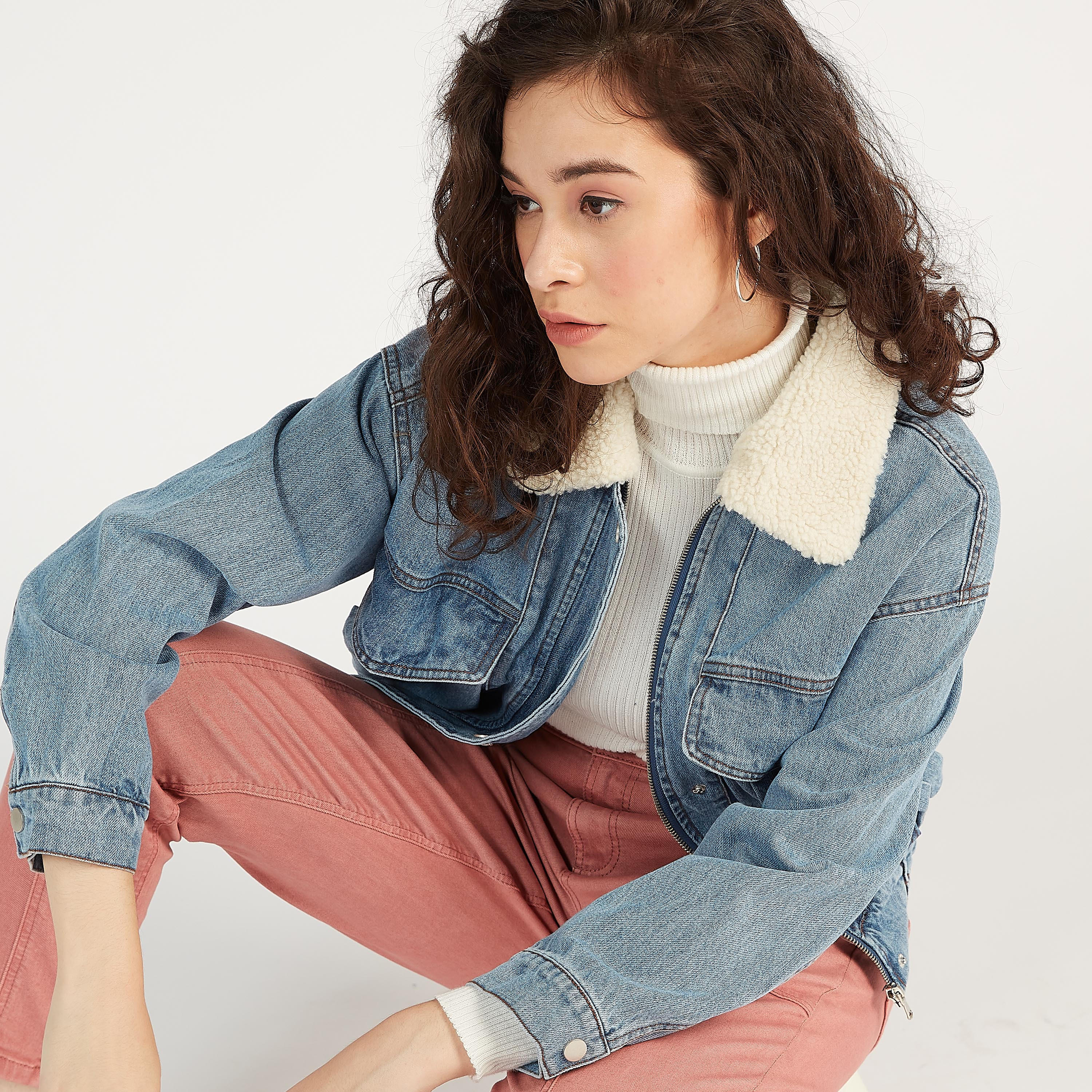 جاكيت مستدام دينم سادة بأكمام طويلة وياقة فرو-women-winterwear-coatsandjackets-jackets-image-1
