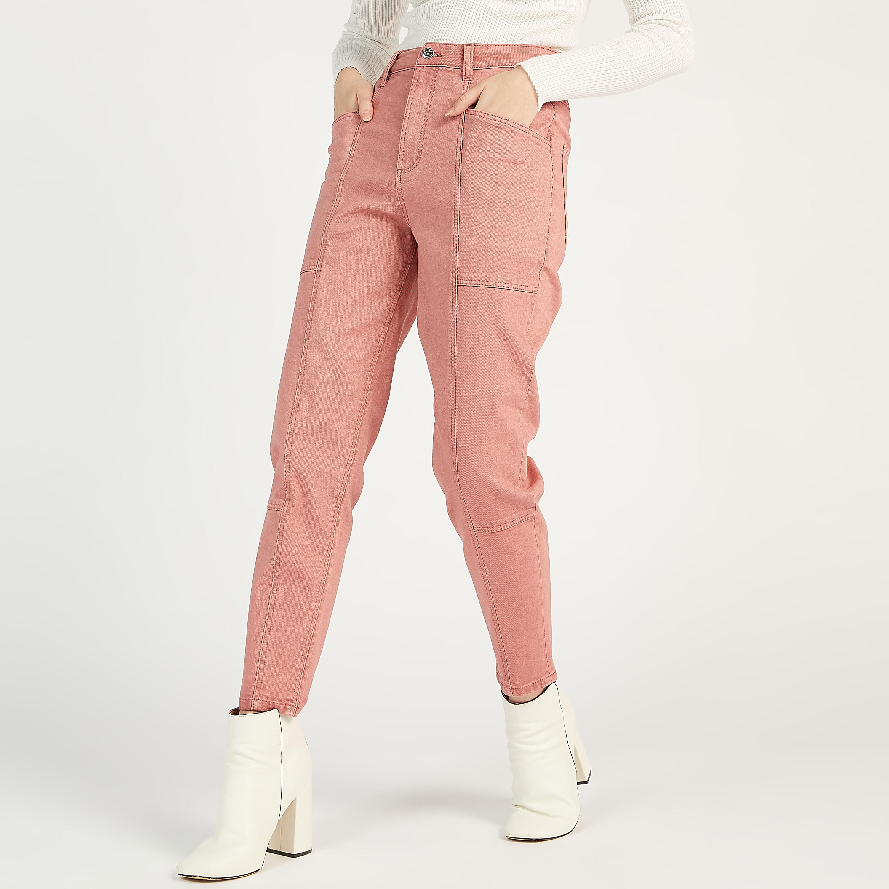 بنطلون جينز بارز الملمس موم فيت بخصر مرتفع وجيوب وعراوي حزام-women-clothing-bottoms-jeans-image-1