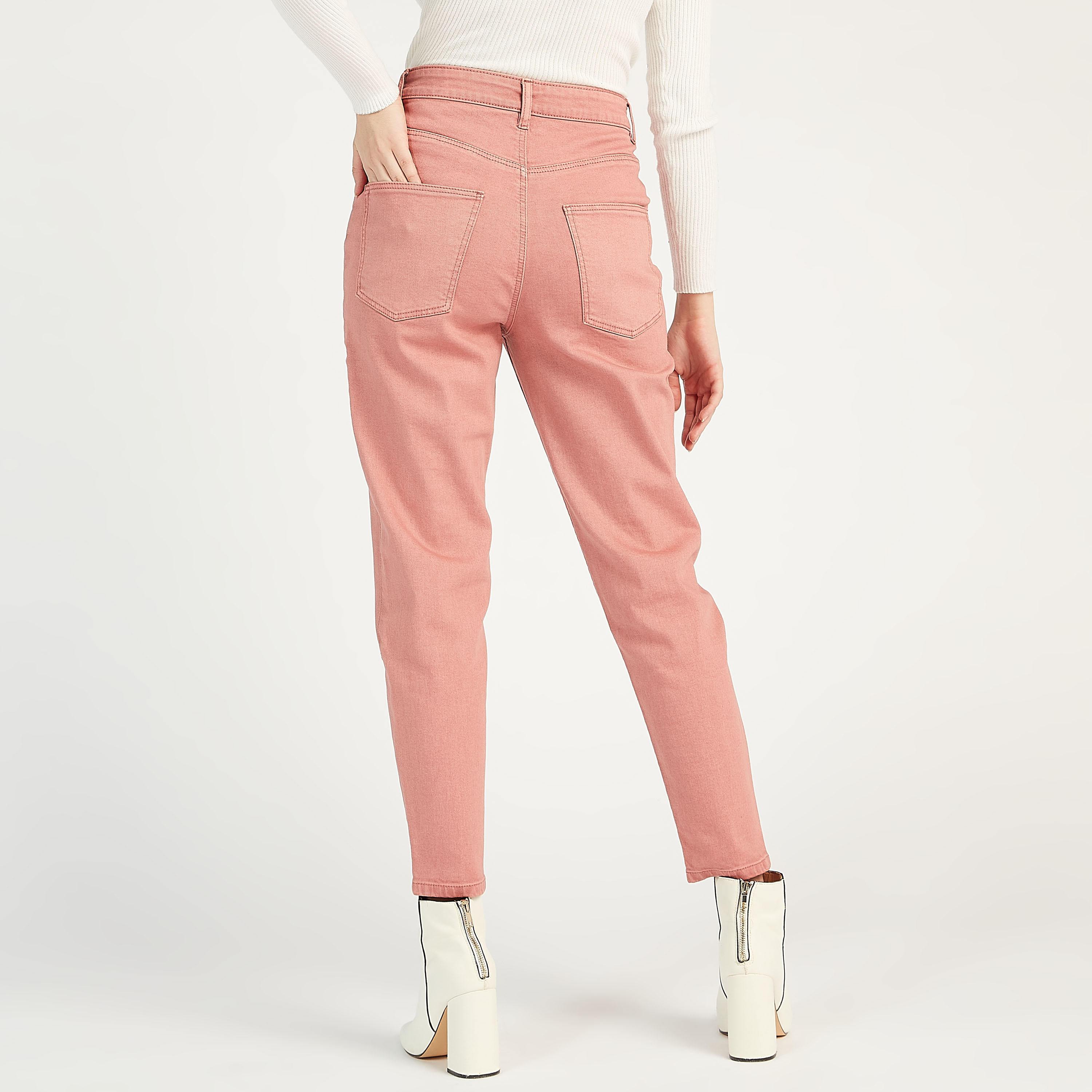 بنطلون جينز بارز الملمس موم فيت بخصر مرتفع وجيوب وعراوي حزام-women-clothing-bottoms-jeans-image-4