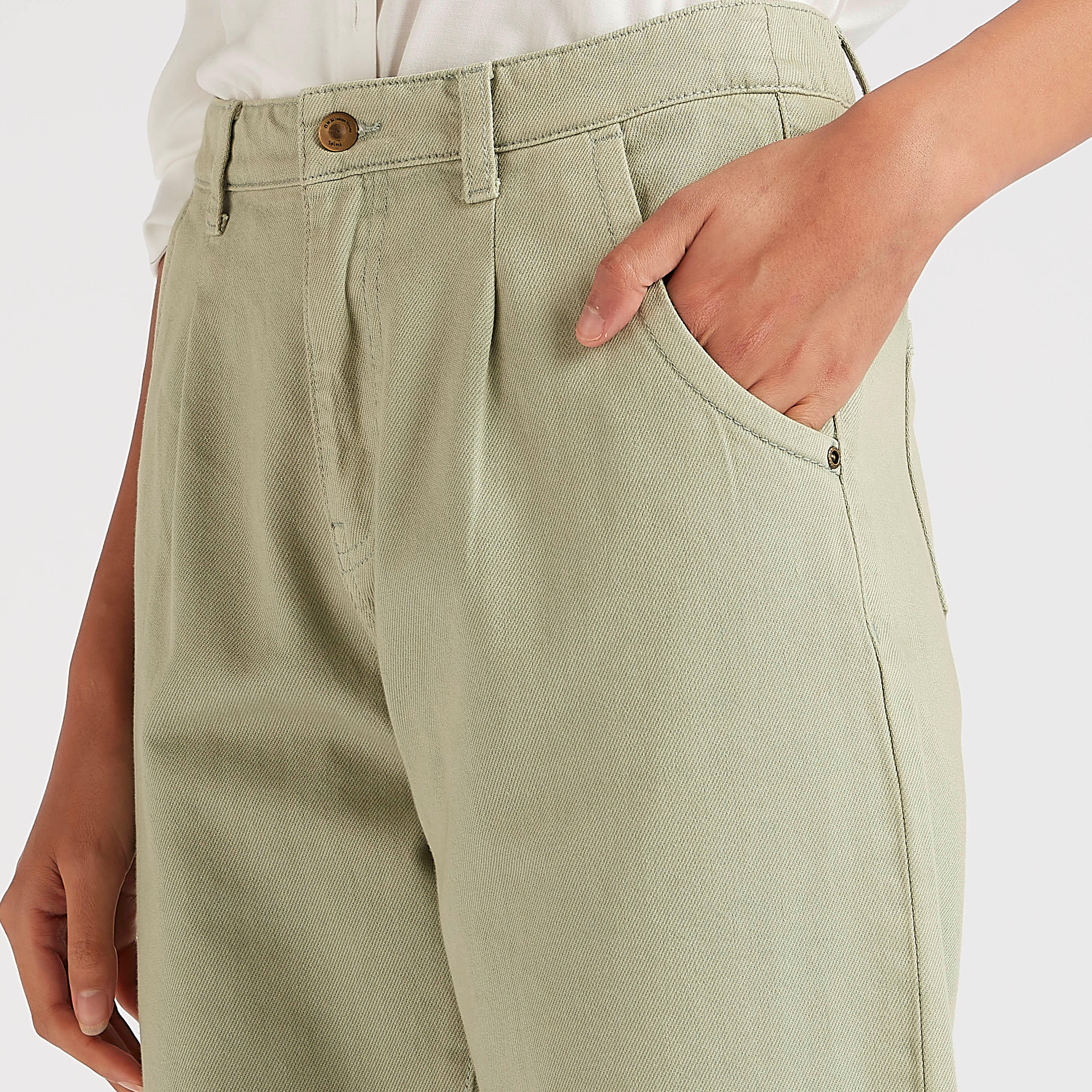بنطلون جينز دنيم سادة بخصر متوسط الارتفاع وجيوب وزر إغلاق-women-clothing-bottoms-jeans-image-3