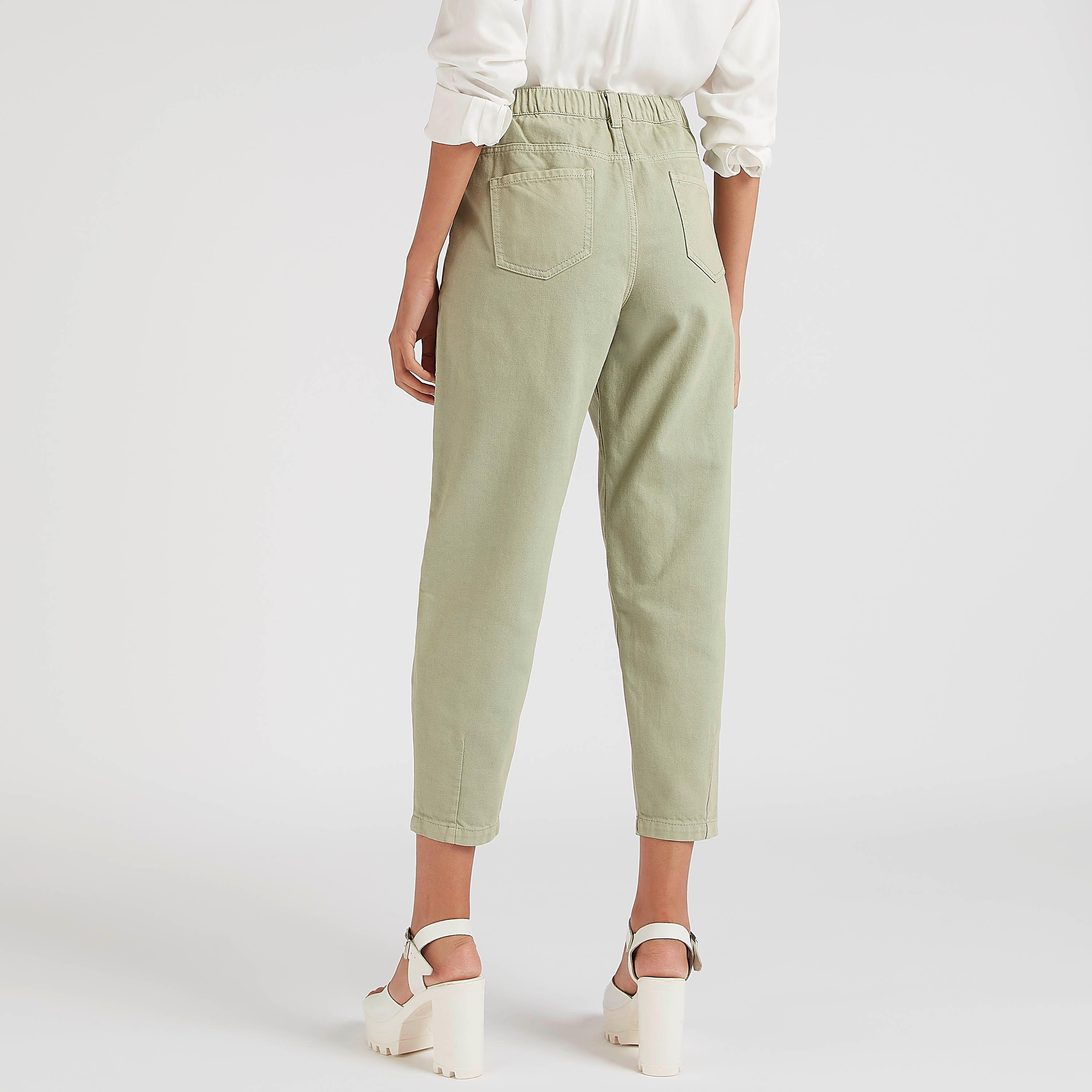 بنطلون جينز دنيم سادة بخصر متوسط الارتفاع وجيوب وزر إغلاق-women-clothing-bottoms-jeans-image-4