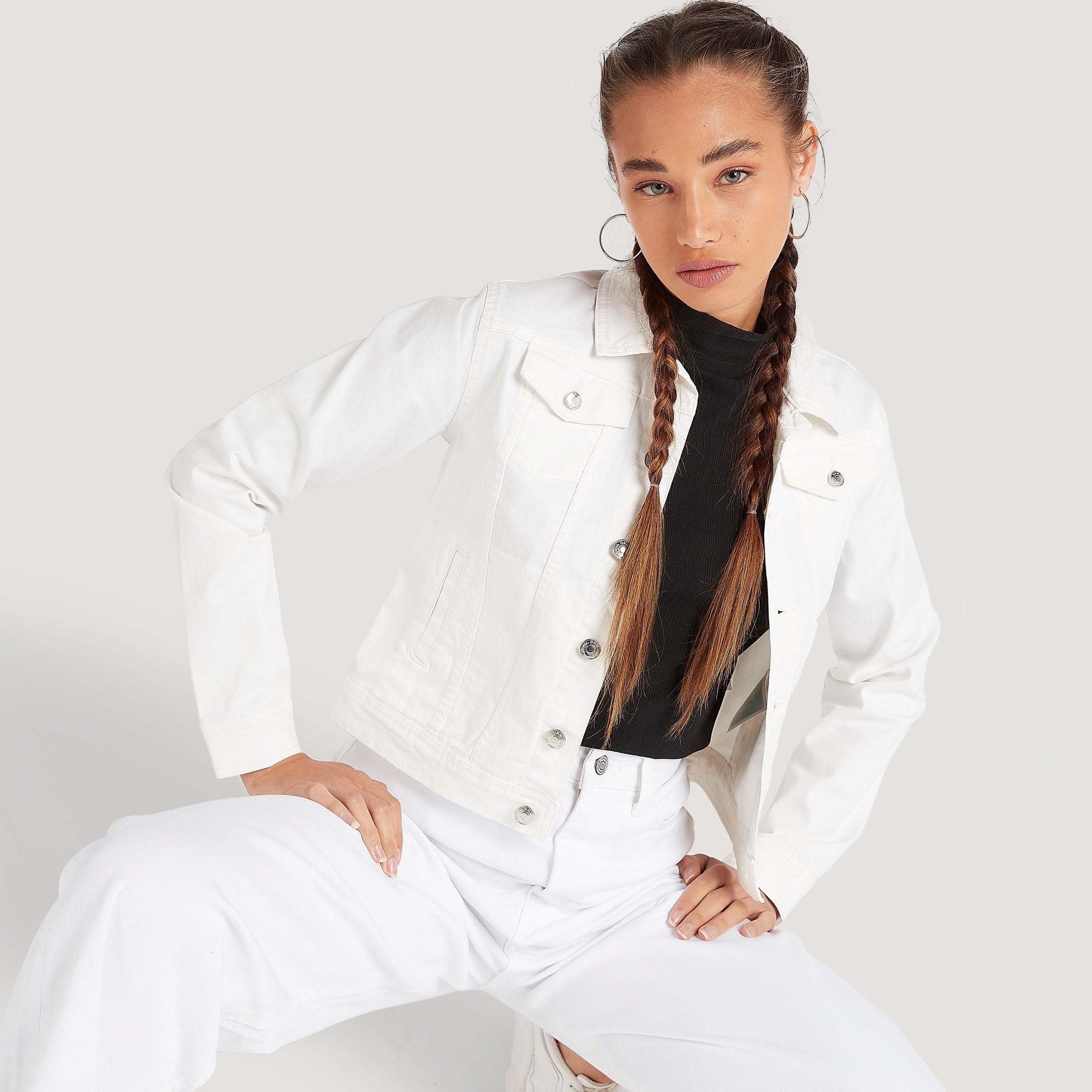 Solid Regular Fit Denim Jacket-women-winterwear-coatsandjackets-jackets-image-1