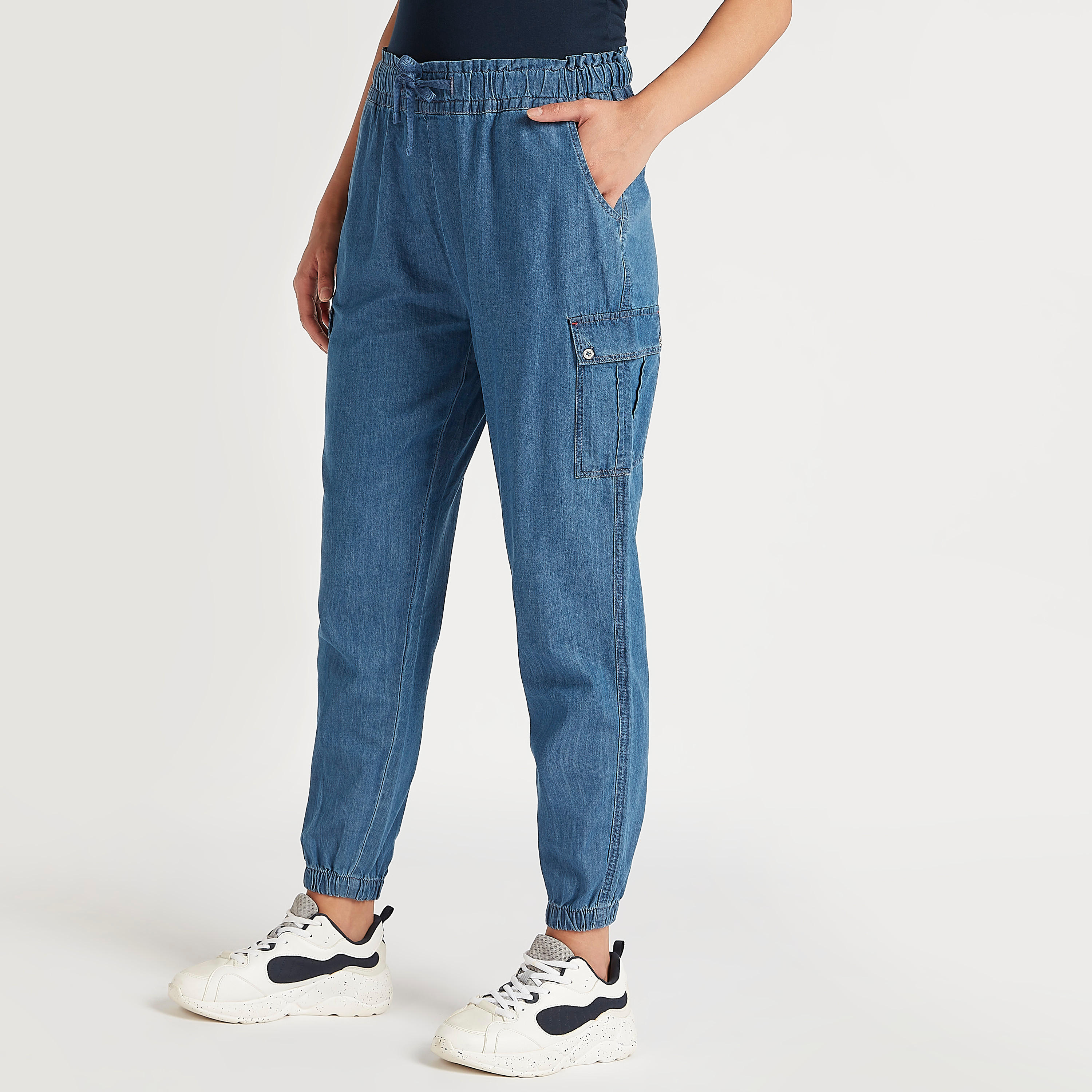 بنطلون رياضي سادة بأساور مطّاطيّة وجيوب وخصر مطّاطي برباط-women-clothing-bottoms-joggers-image-5