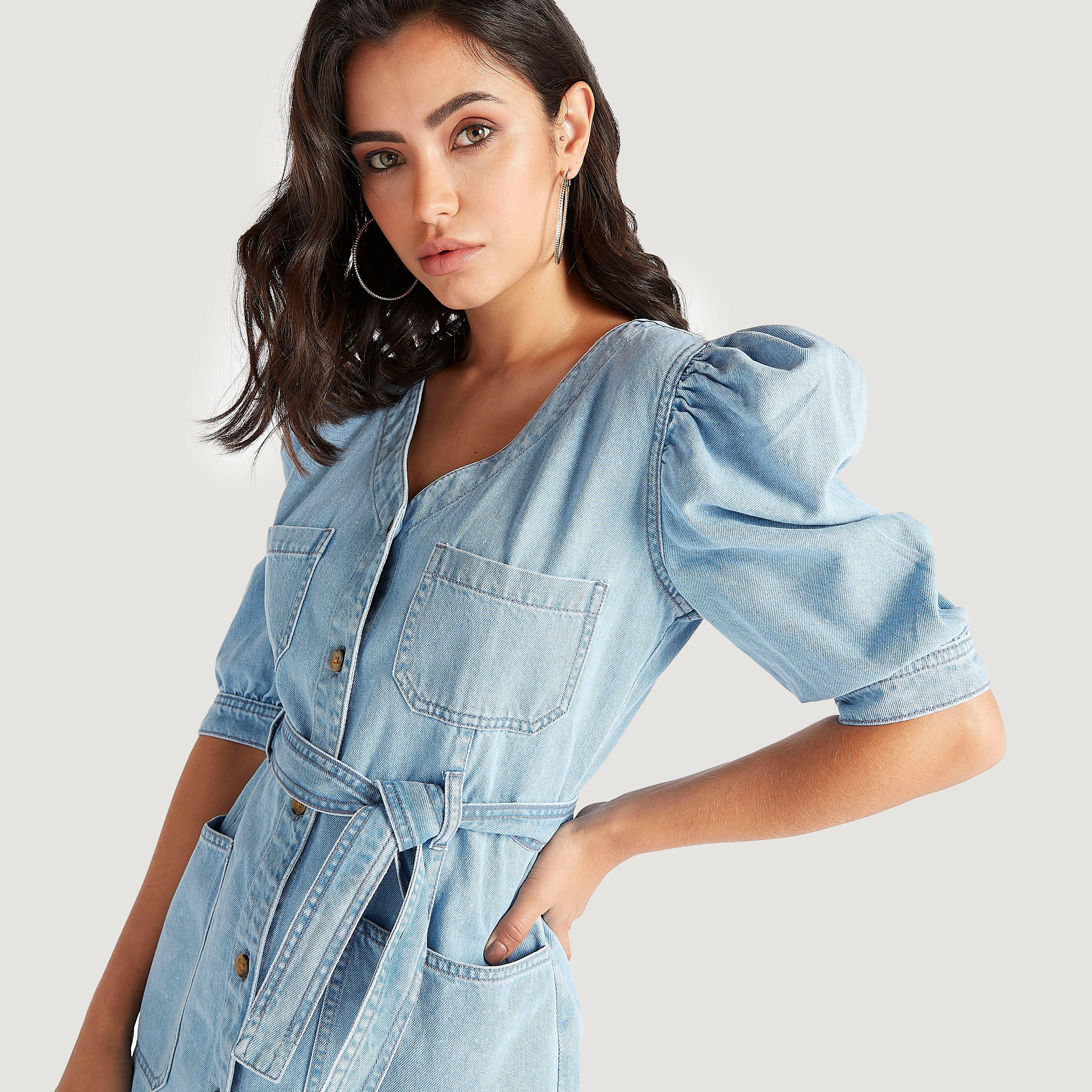 فستان إيه لاين دنيم سادة بأكمام قصيرة منفوخة وحزام-women-clothing-dresses-image-3