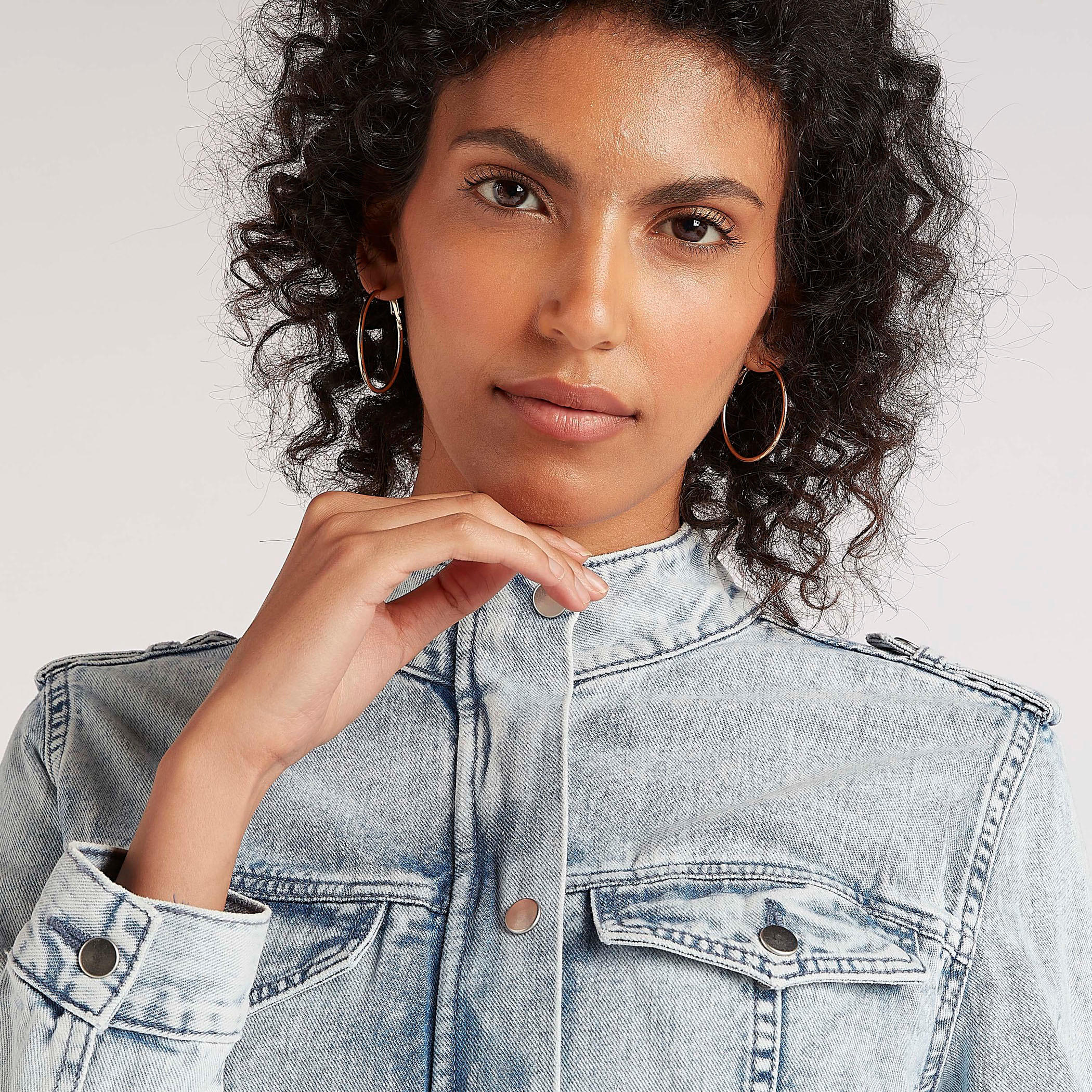 Solid Cropped Denim Jacket with Belt and Flap Pockets-women-winterwear-coatsandjackets-jackets-image-2