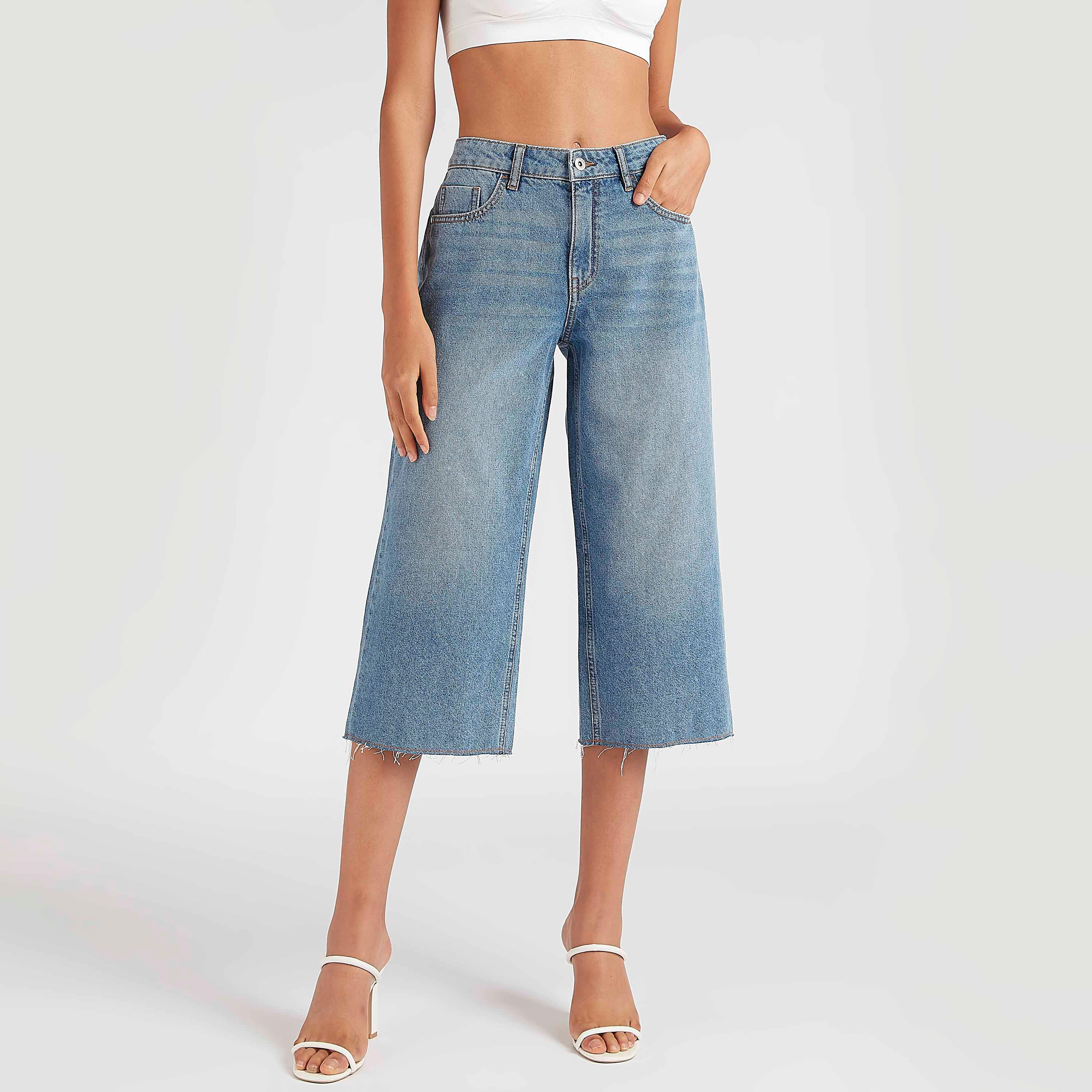 بنطلون قصير سادة بخصر متوسّط الارتفاع وزر إغلاق وجيوب-women-clothing-bottoms-jeans-image-5