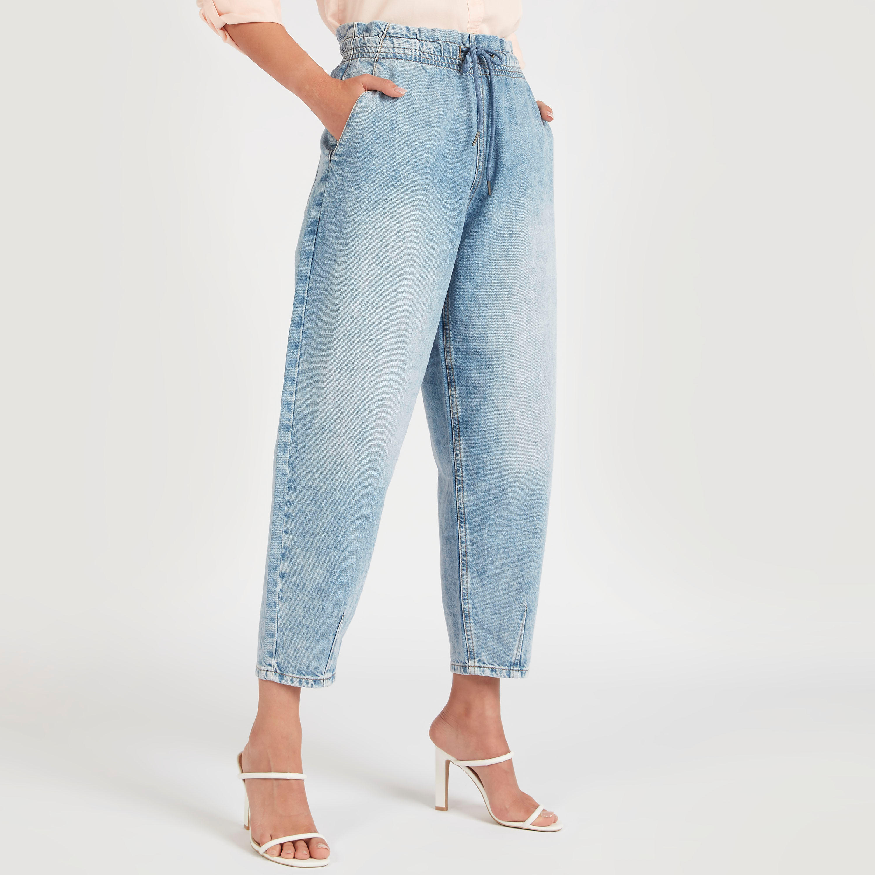 بنطلون جينز دنيم سادة بخصر مرن وجيوب-women-clothing-bottoms-jeans-image-4