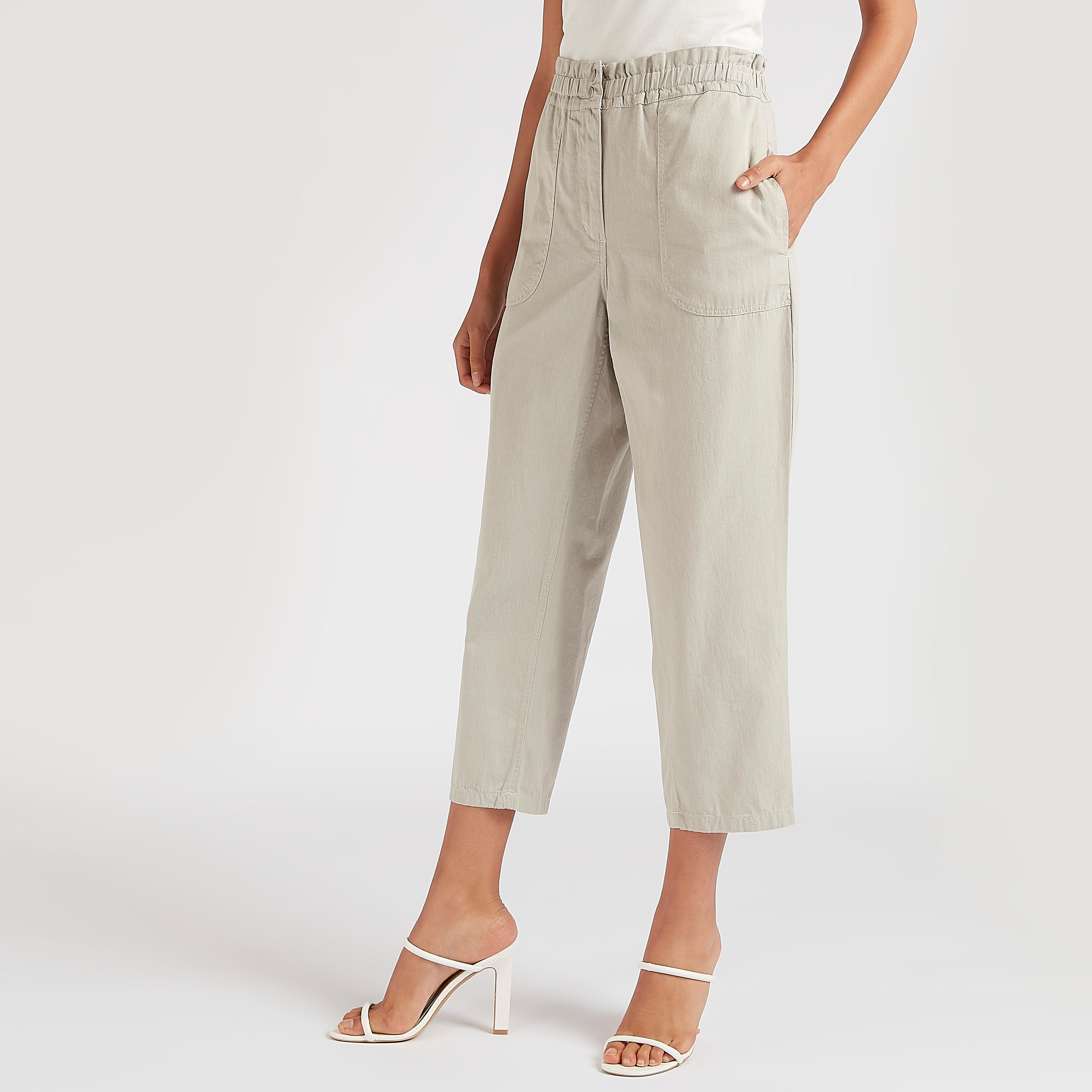 بنطلون شينو سادة بخصر مرن وجيوب-women-clothing-bottoms-trousers-image-5
