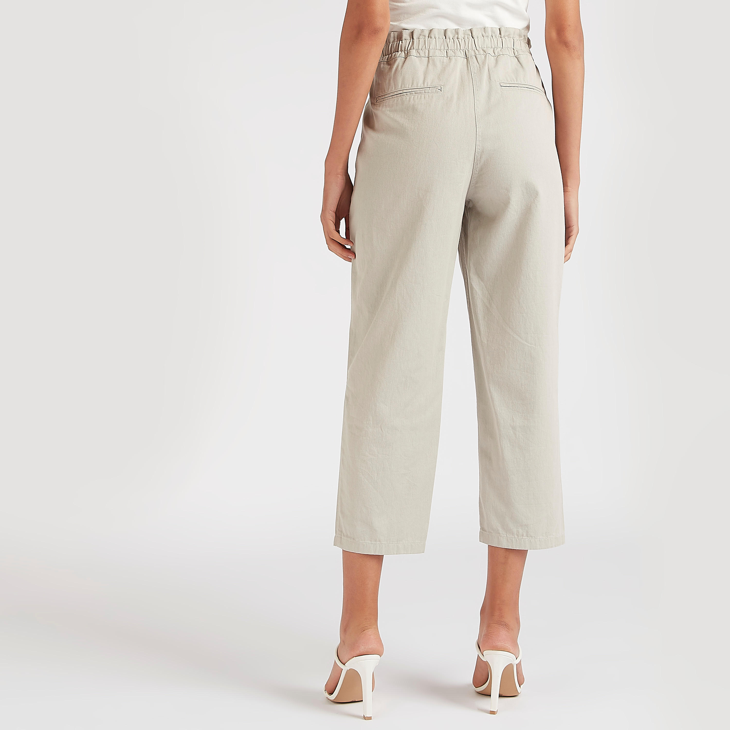 بنطلون شينو سادة بخصر مرن وجيوب-women-clothing-bottoms-trousers-image-2