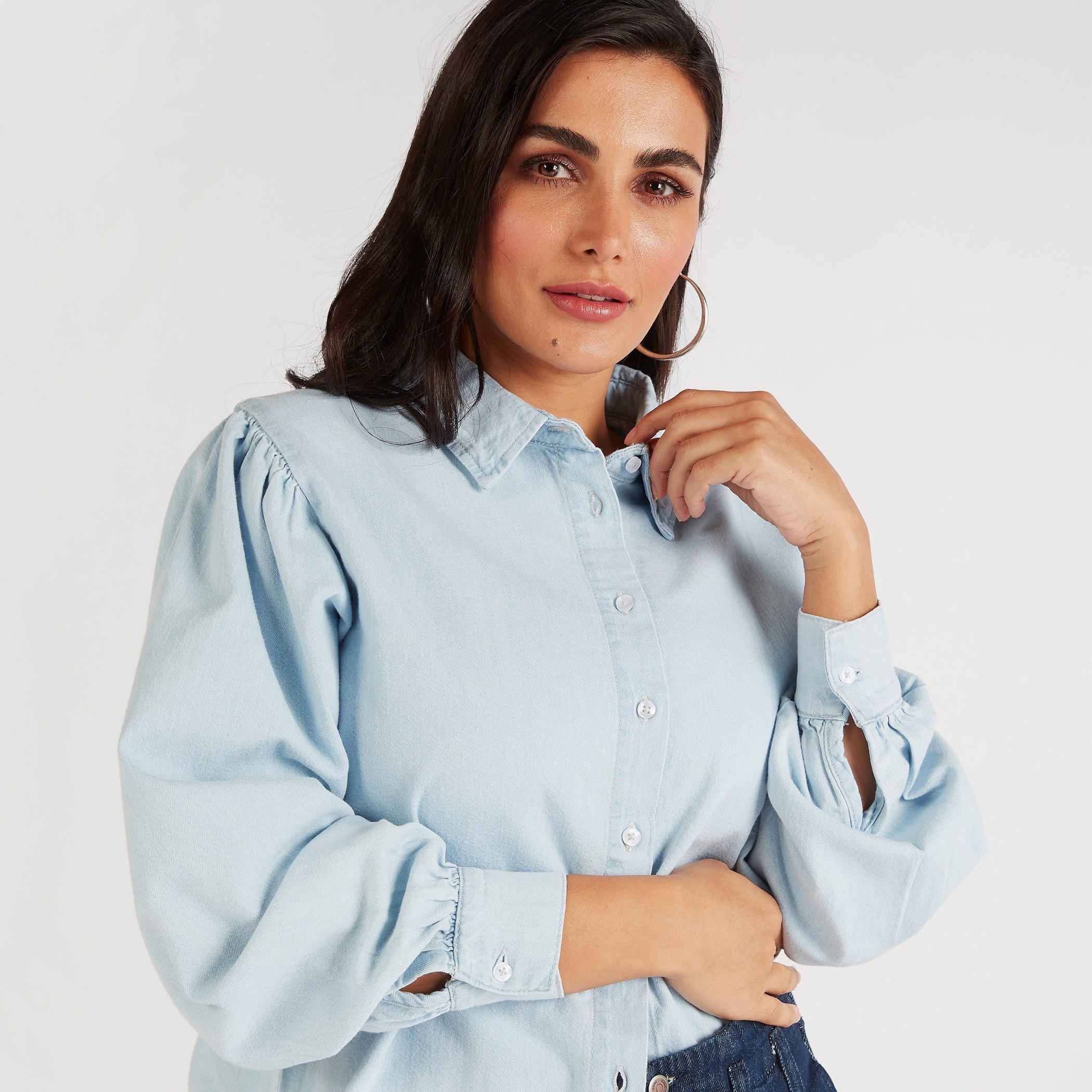 قميص دنيم سادة بأكمام بيشوب-women-clothing-shirtsandblouses-shirts-image-1