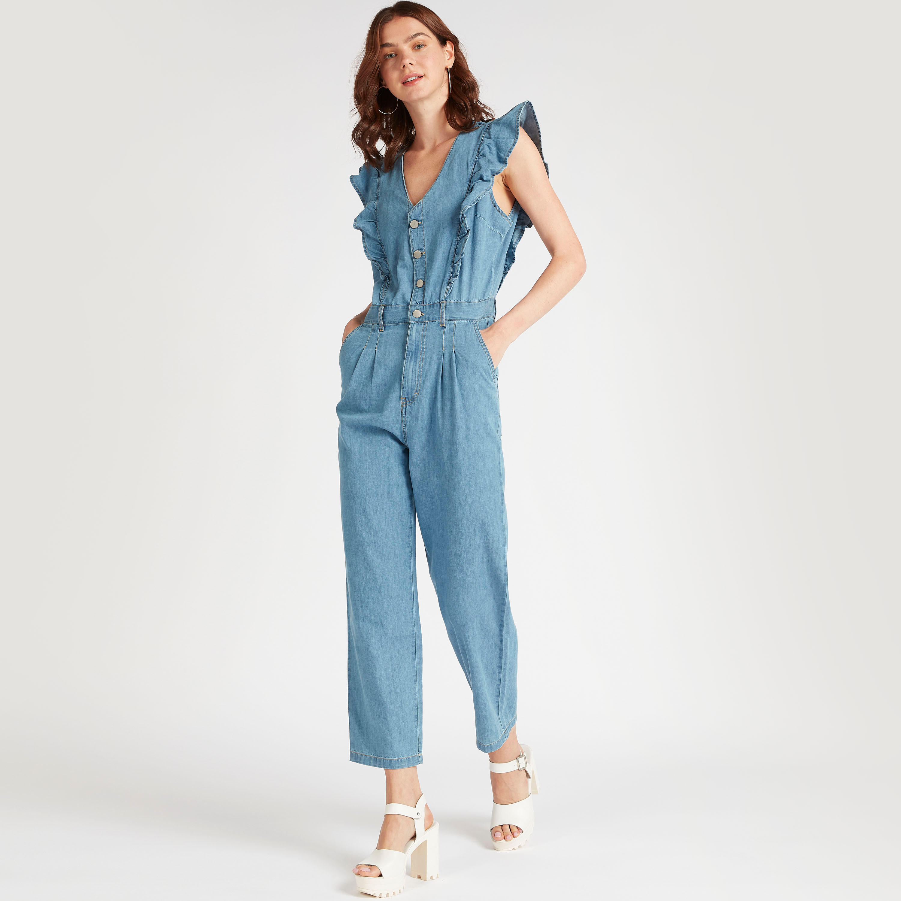 جمبسوت دنيم سادة دون أكمام بتفاصيل كشكشة-women-clothing-jumpsuits-image-2
