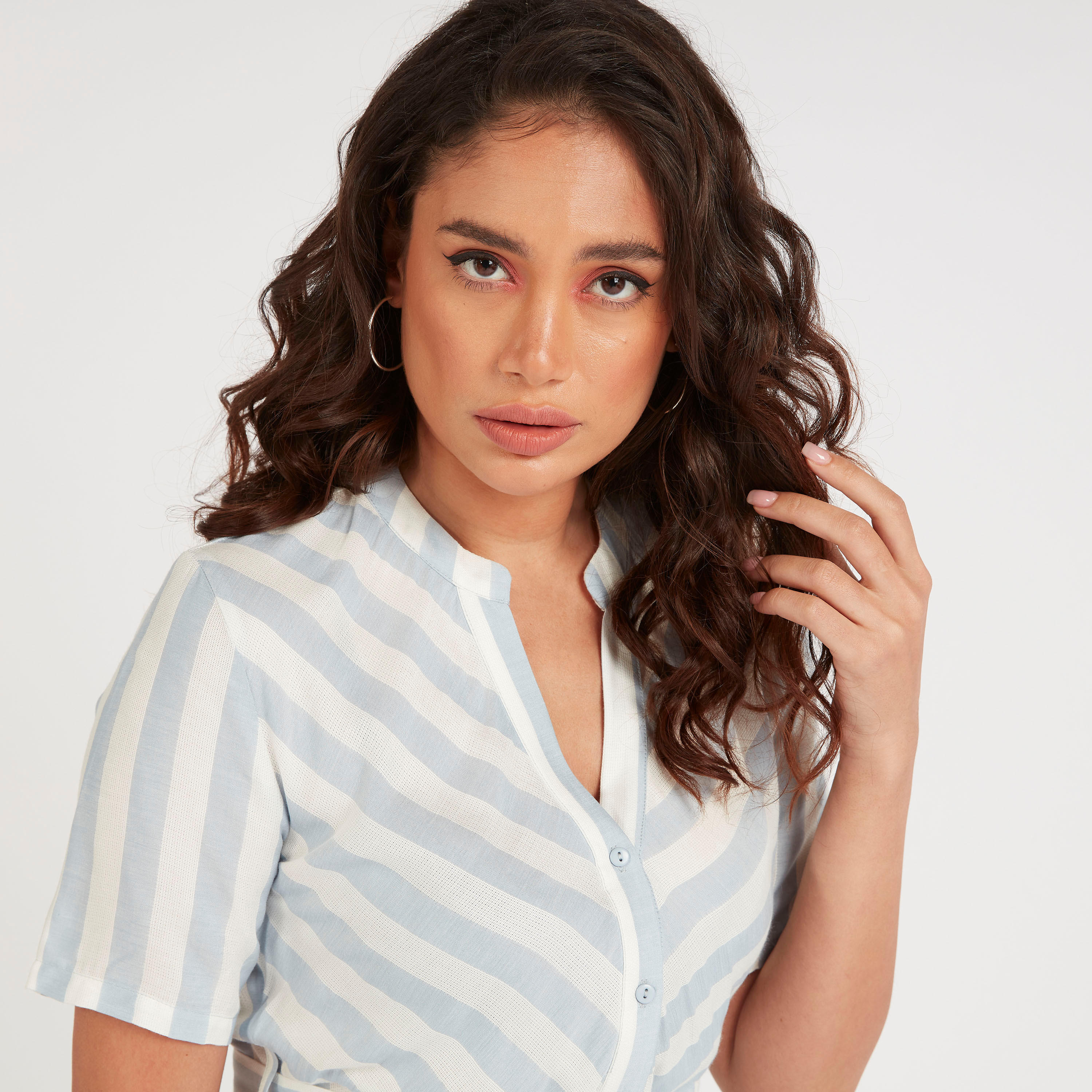 فستان دنيم إيه لاين ميدي مقلّم بحزام رباط وأكمام قصيرة-women-clothing-dresses-image-5
