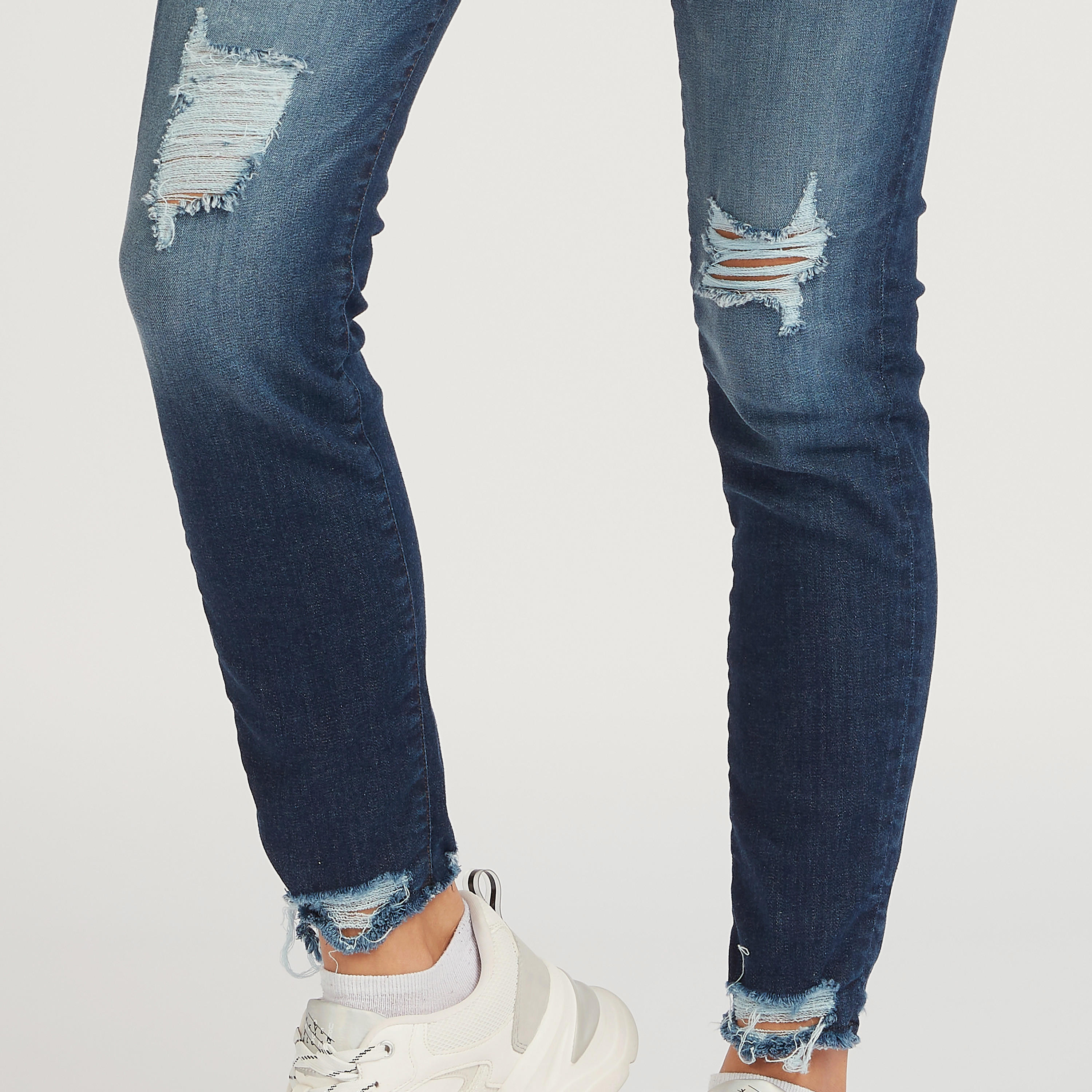 بنطلون جينز مضلّع بقصّة سوبر سكيني وزر إغلاق-women-clothing-bottoms-jeans-image-3
