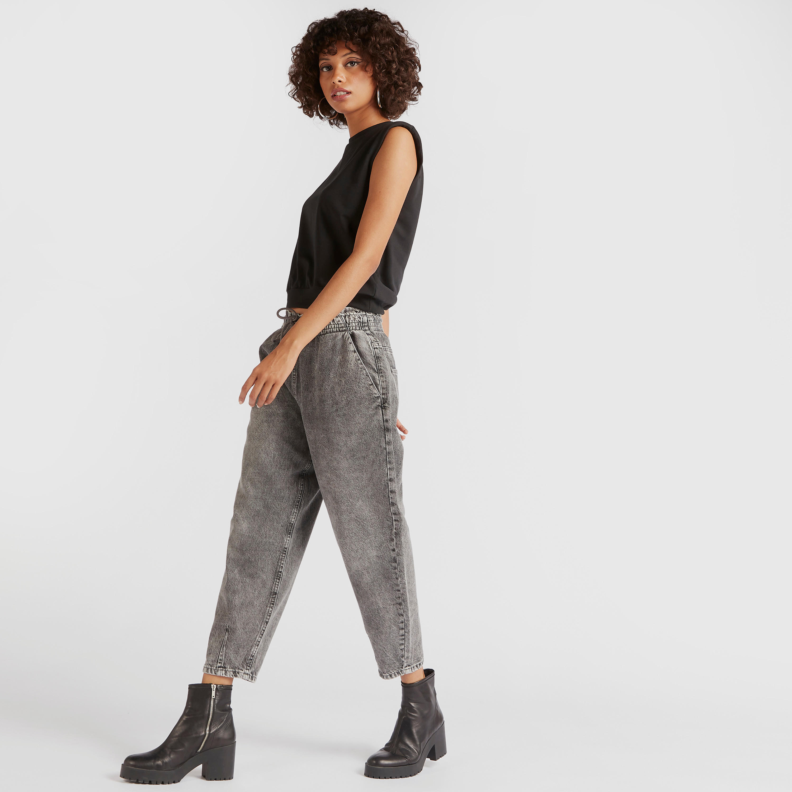 Solid Denim Cropped Jeans with Drawstring and Pockets-women-clothing-bottoms-jeans-image-2