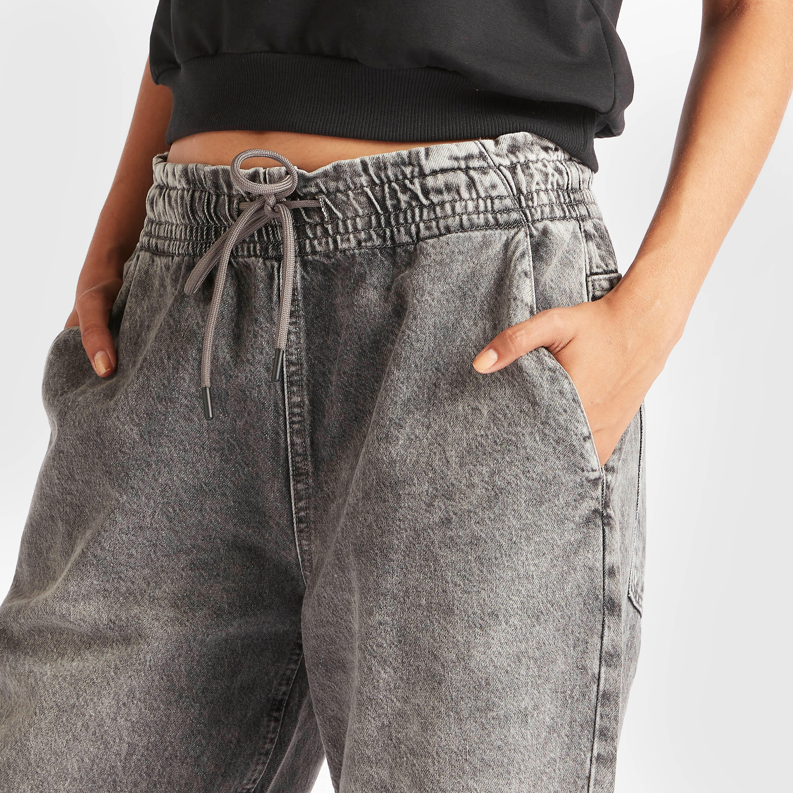 Solid Denim Cropped Jeans with Drawstring and Pockets-women-clothing-bottoms-jeans-image-3