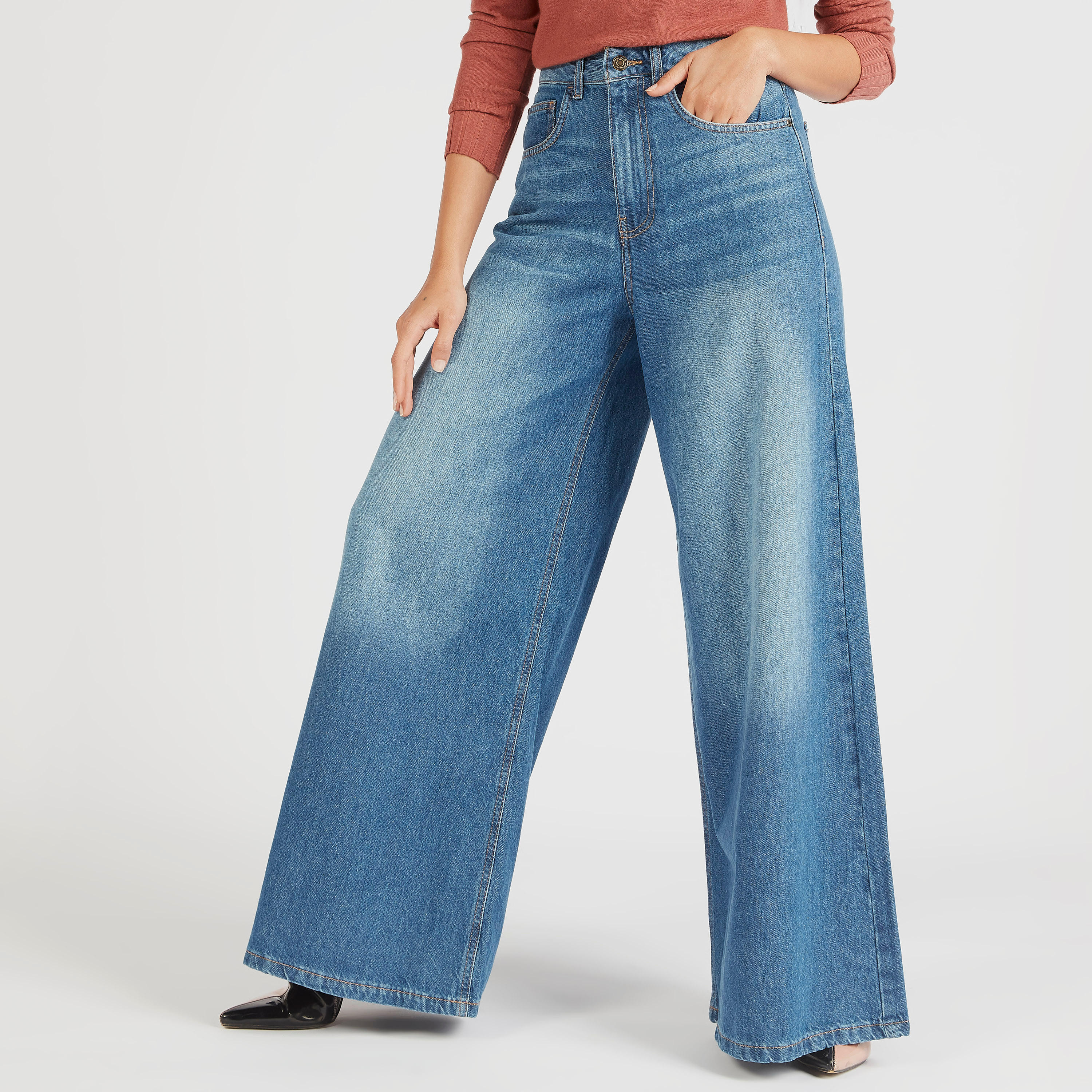 بنطلون جينز دينم بأرجل واسعة بأزرار إغلاق-women-clothing-bottoms-jeans-image-1
