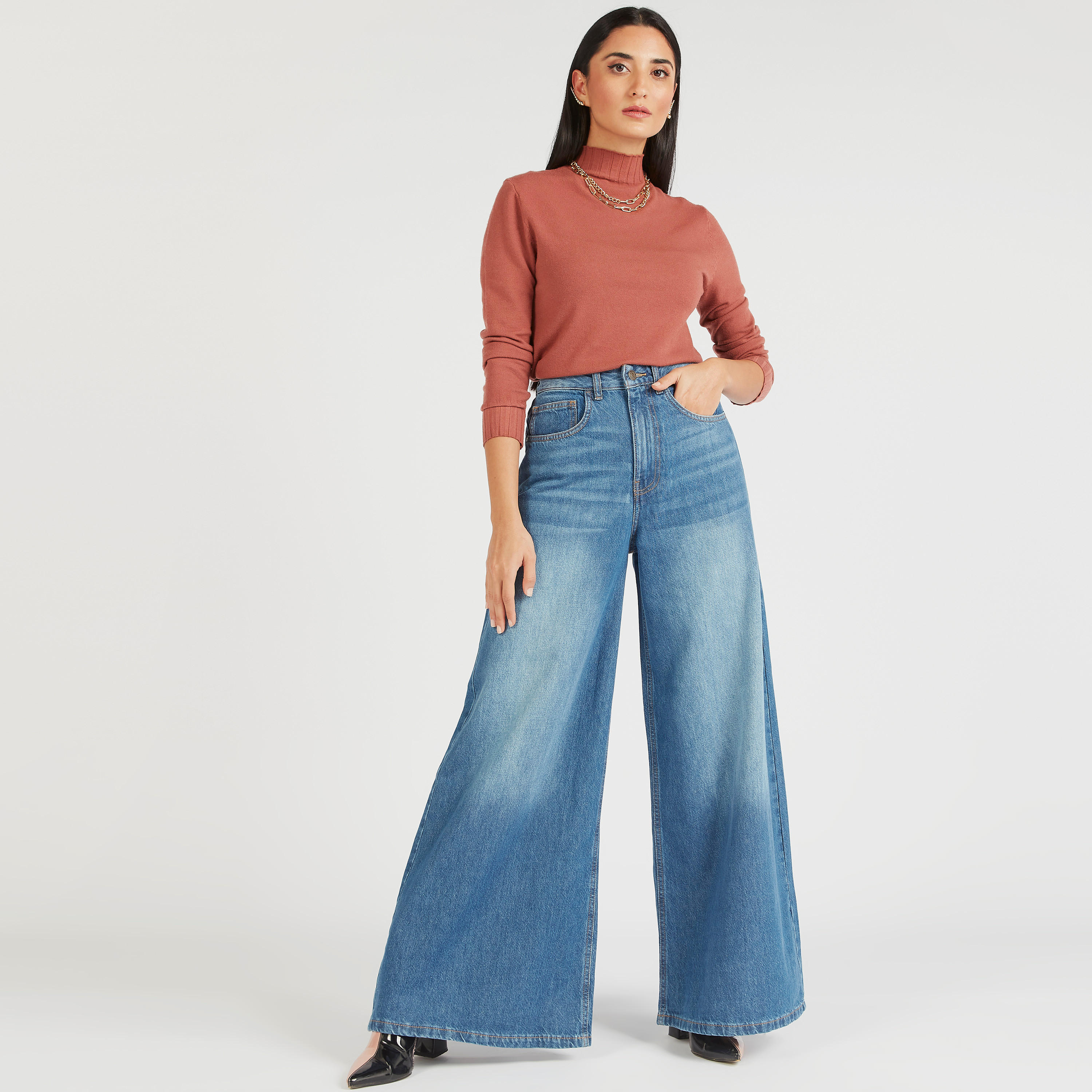 بنطلون جينز دينم بأرجل واسعة بأزرار إغلاق-women-clothing-bottoms-jeans-image-2