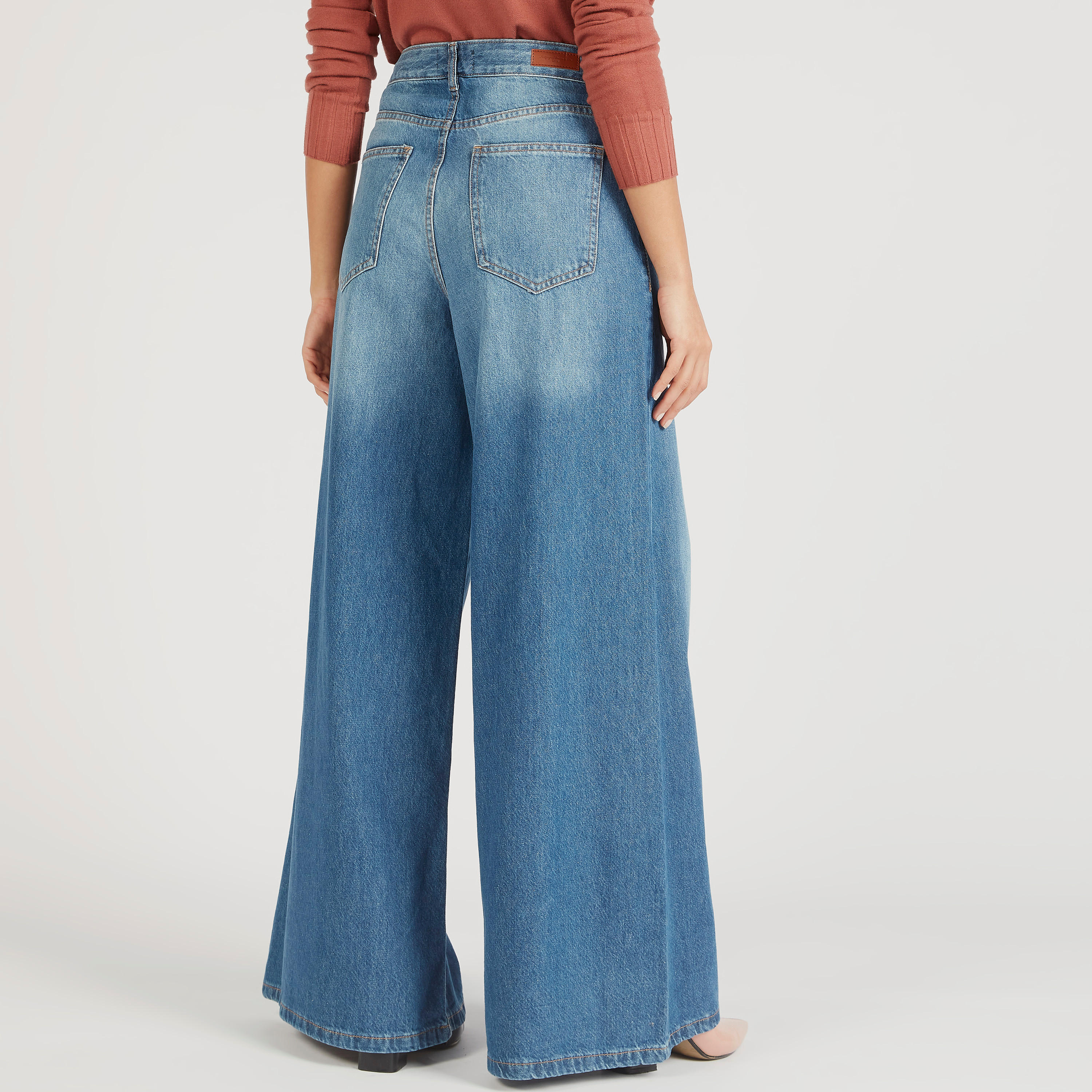 بنطلون جينز دينم بأرجل واسعة بأزرار إغلاق-women-clothing-bottoms-jeans-image-4