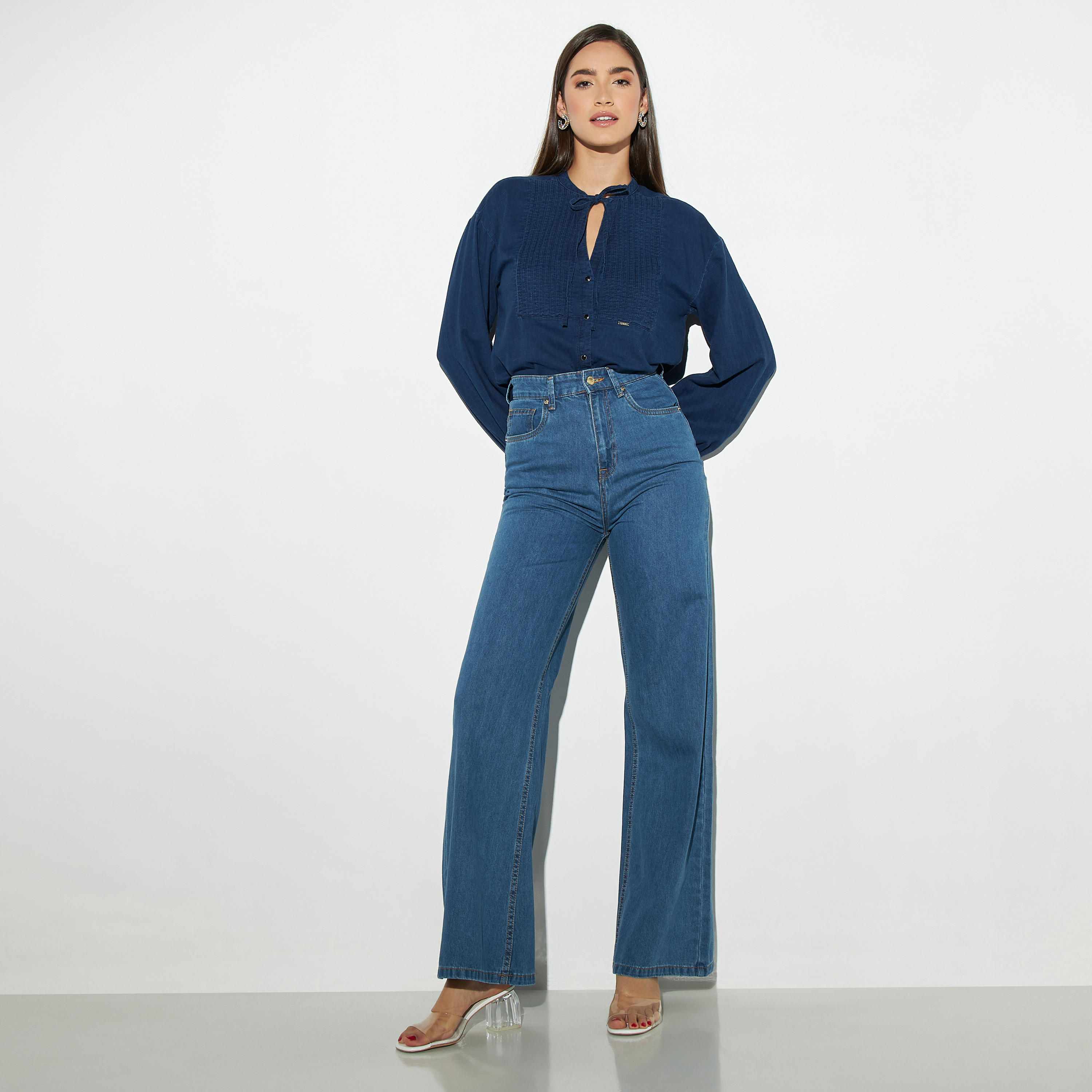 بنطلون جينز سادة واسع الساقين بجيوب-women-clothing-bottoms-jeans-image-3