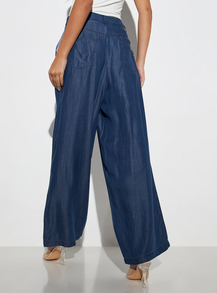 Solid Wide Leg Jeans with Button Closure and Pockets-women-clothing-bottoms-jeans-image-3