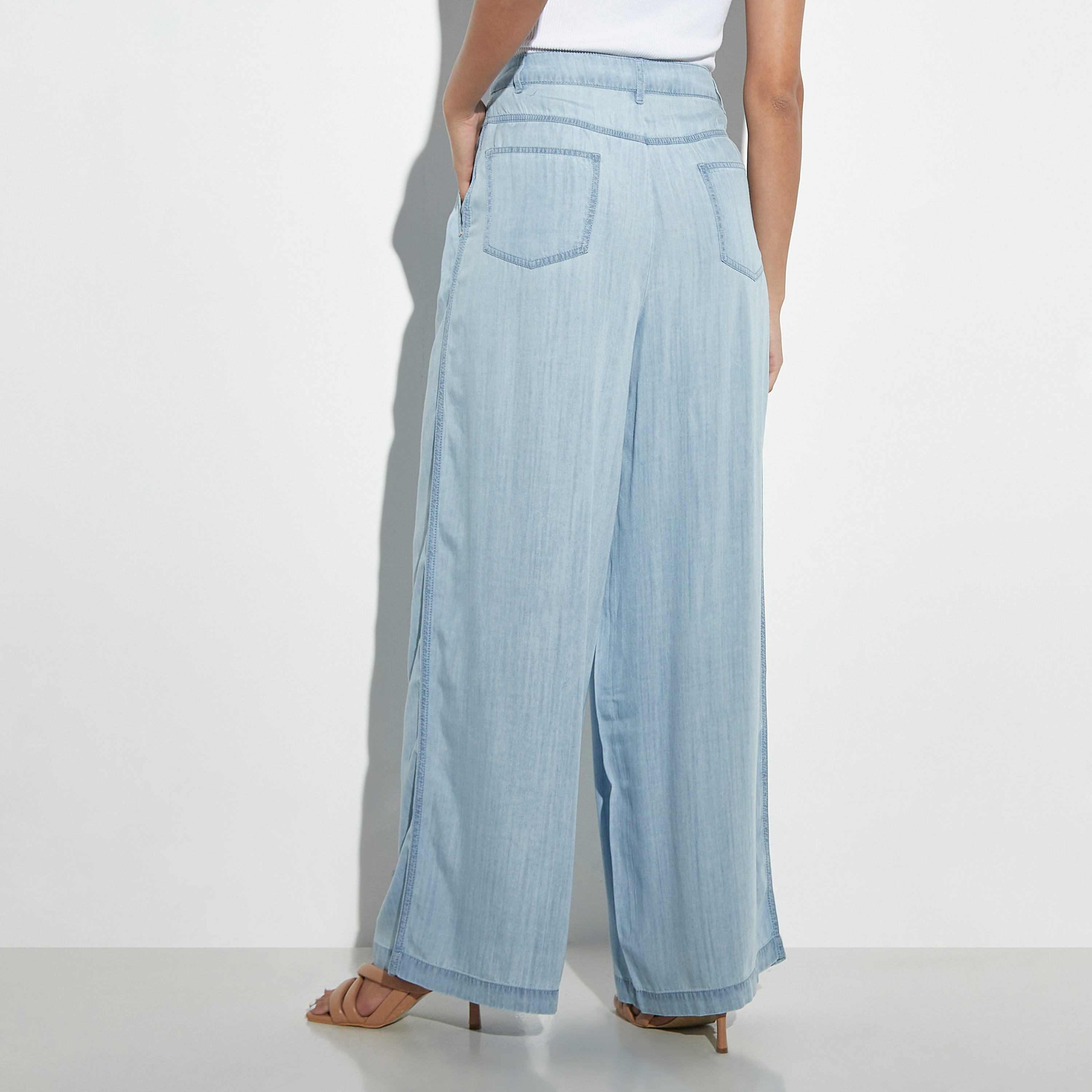 Solid Wide Leg Jeans with Pockets-women-clothing-bottoms-jeans-image-3
