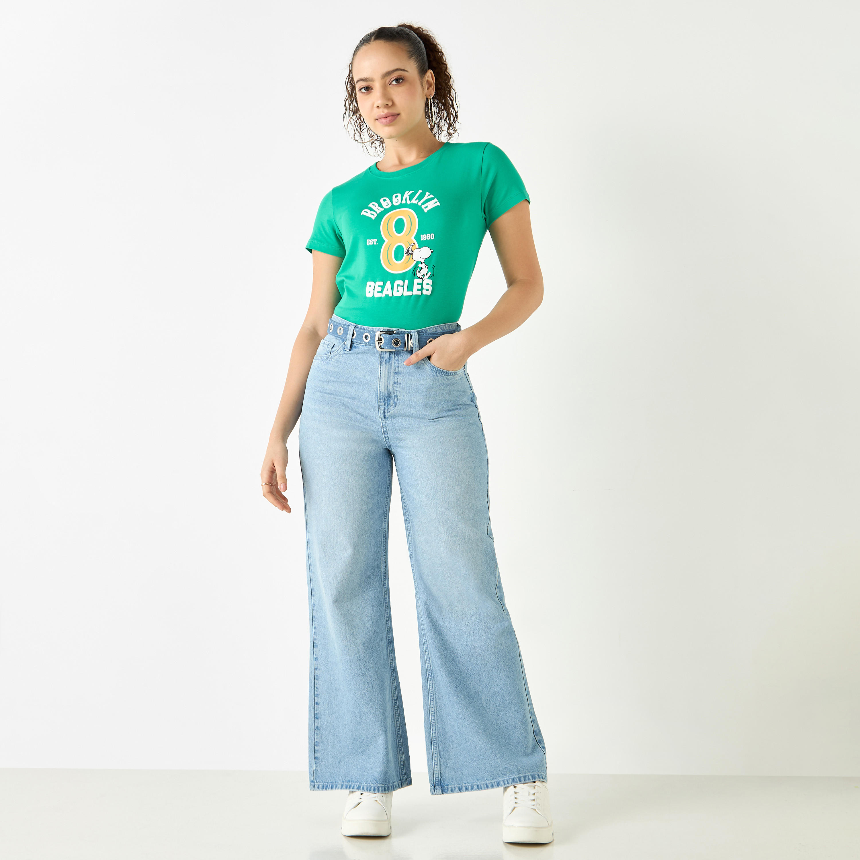 بنطلون جينز واسع الساقين بجيوب-women-clothing-bottoms-jeans-image-3