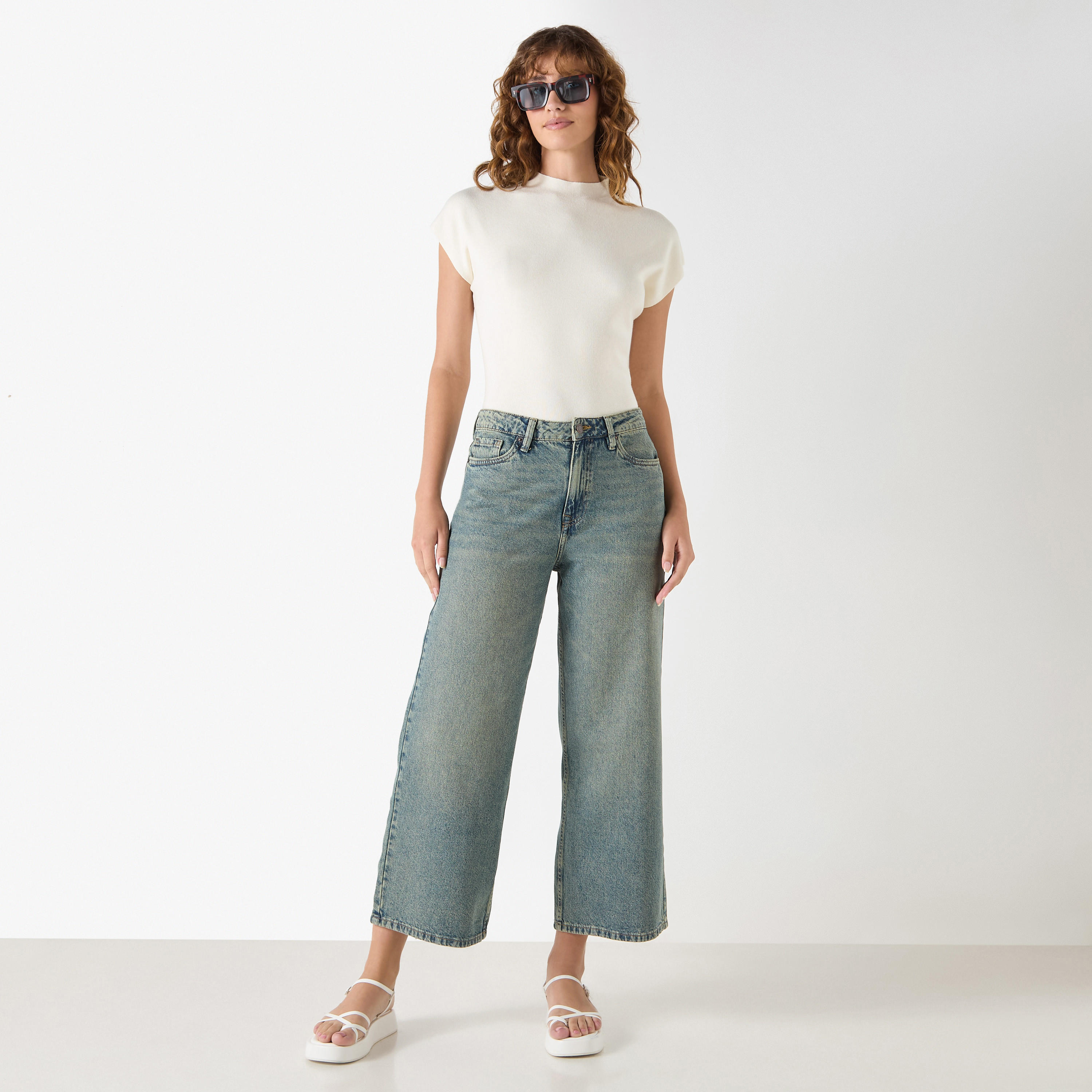 بنطلون جينز سادة واسع الساقين بخصر متوسط الارتفاع-women-clothing-bottoms-jeans-image-2