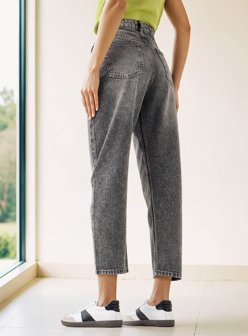 بنطلون جينز بقصة موم وخصر عالي مع جيوب-women-clothing-bottoms-jeans-image-3