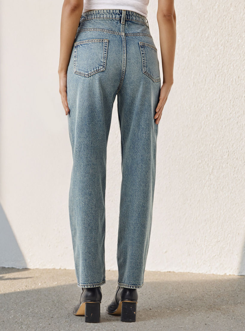 بنطلون جينز بقصة مستقيمة وخصر عالي-women-clothing-bottoms-jeans-image-3