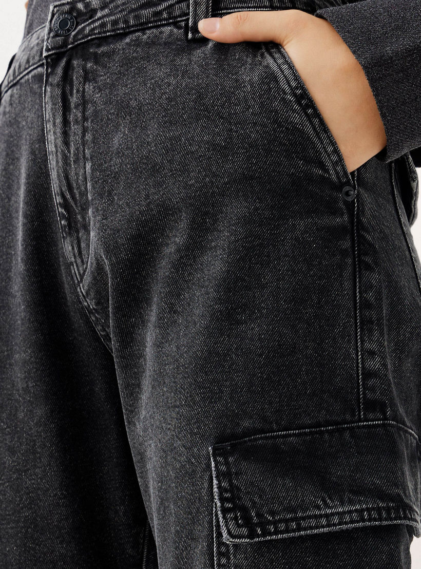جينز قطني بقصة مستقيمة وجيوب-women-clothing-bottoms-jeans-image-4