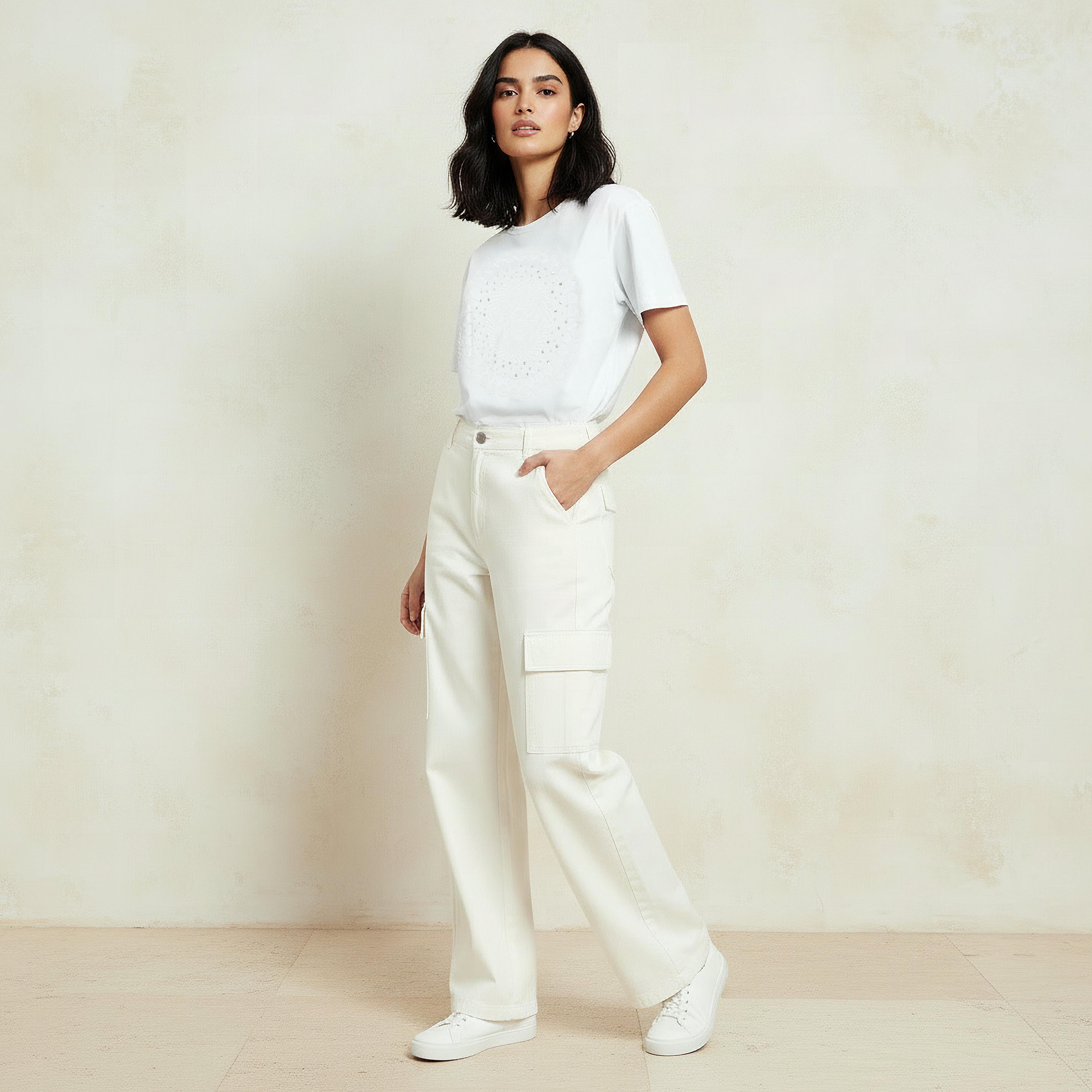 جينز قطني بقصة مستقيمة وجيوب-women-clothing-bottoms-jeans-image-3