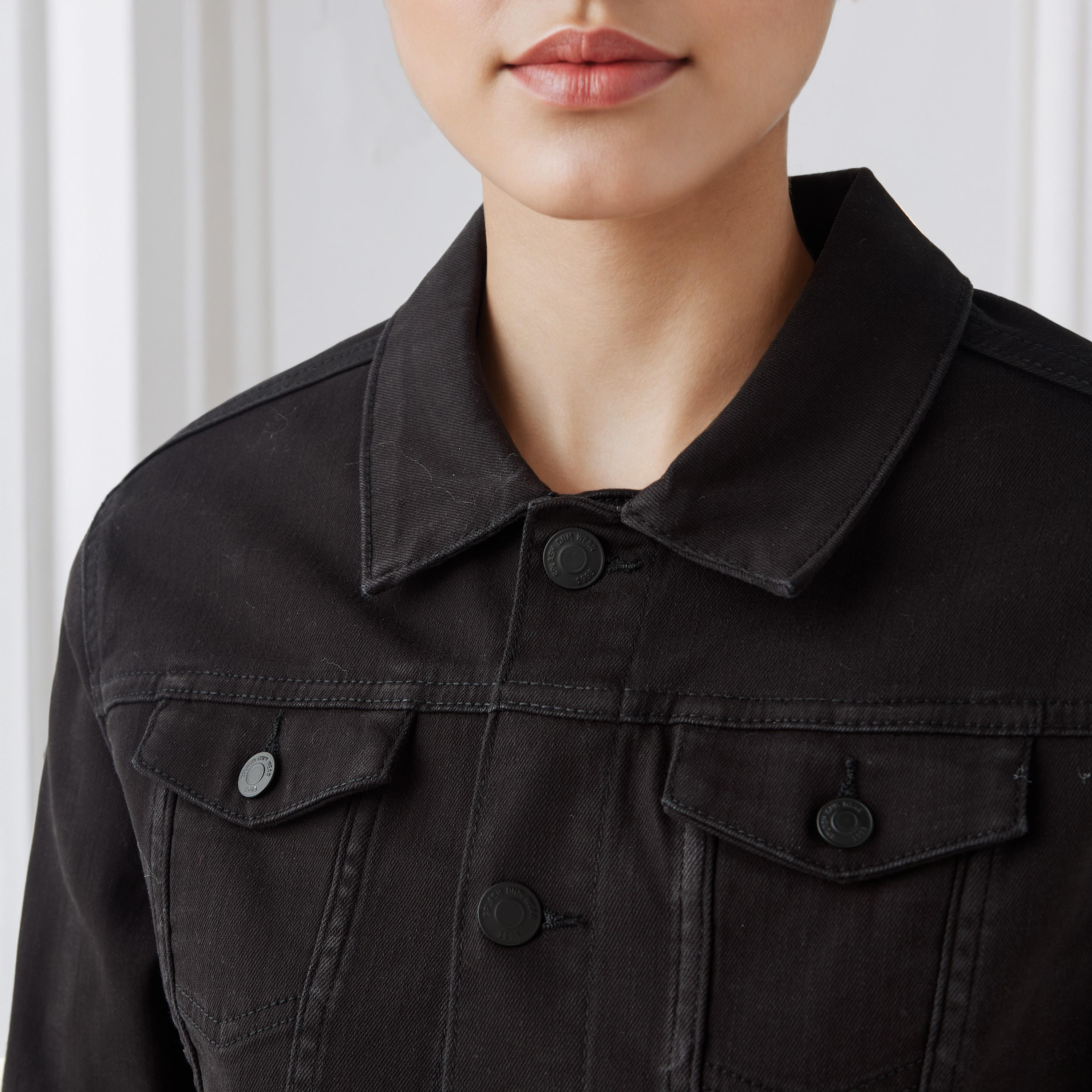 Regular Fit Trucker Jacket-women-winterwear-coatsandjackets-jackets-image-4