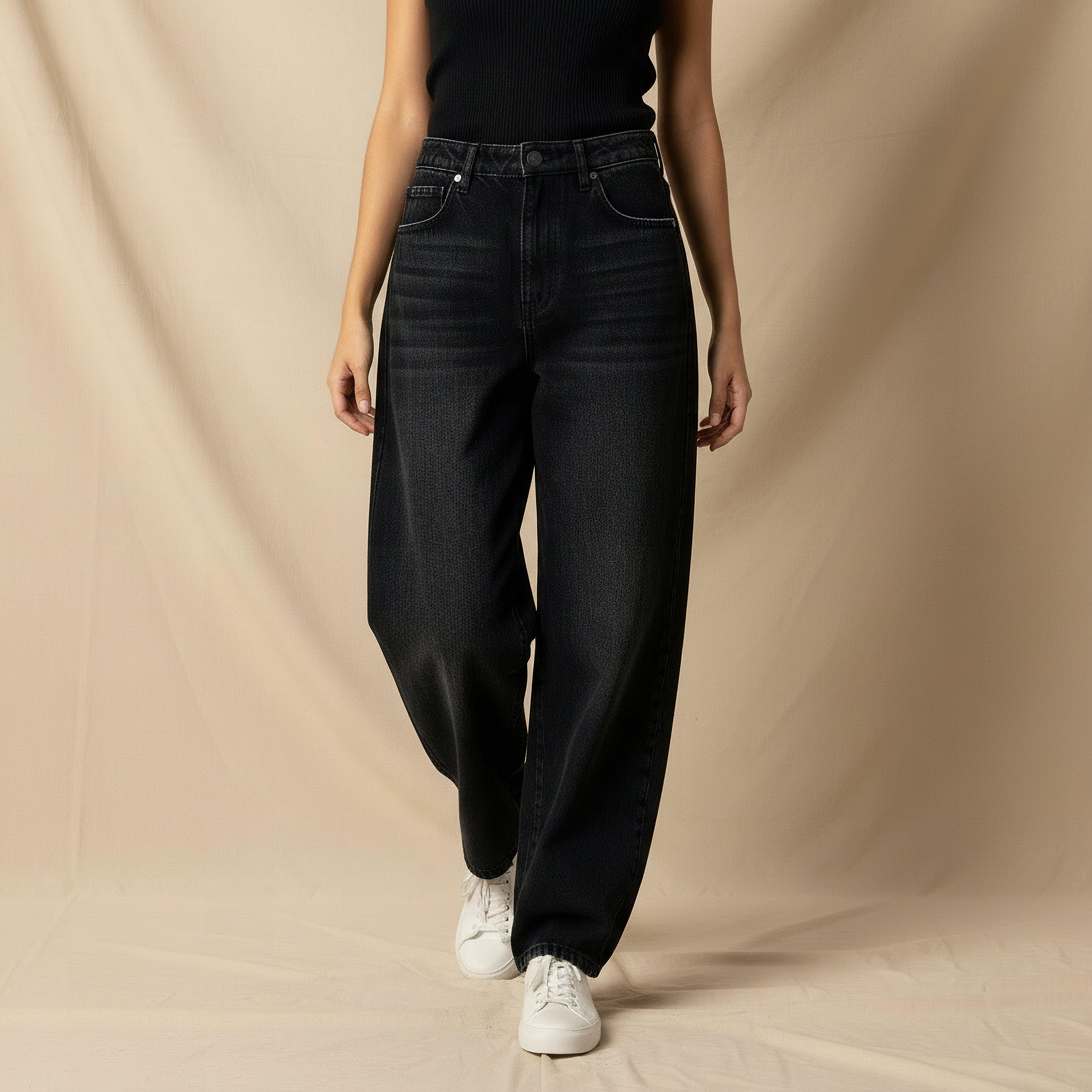 جينز بقصة مريحة وخصر متوسط-women-clothing-bottoms-jeans-image-1