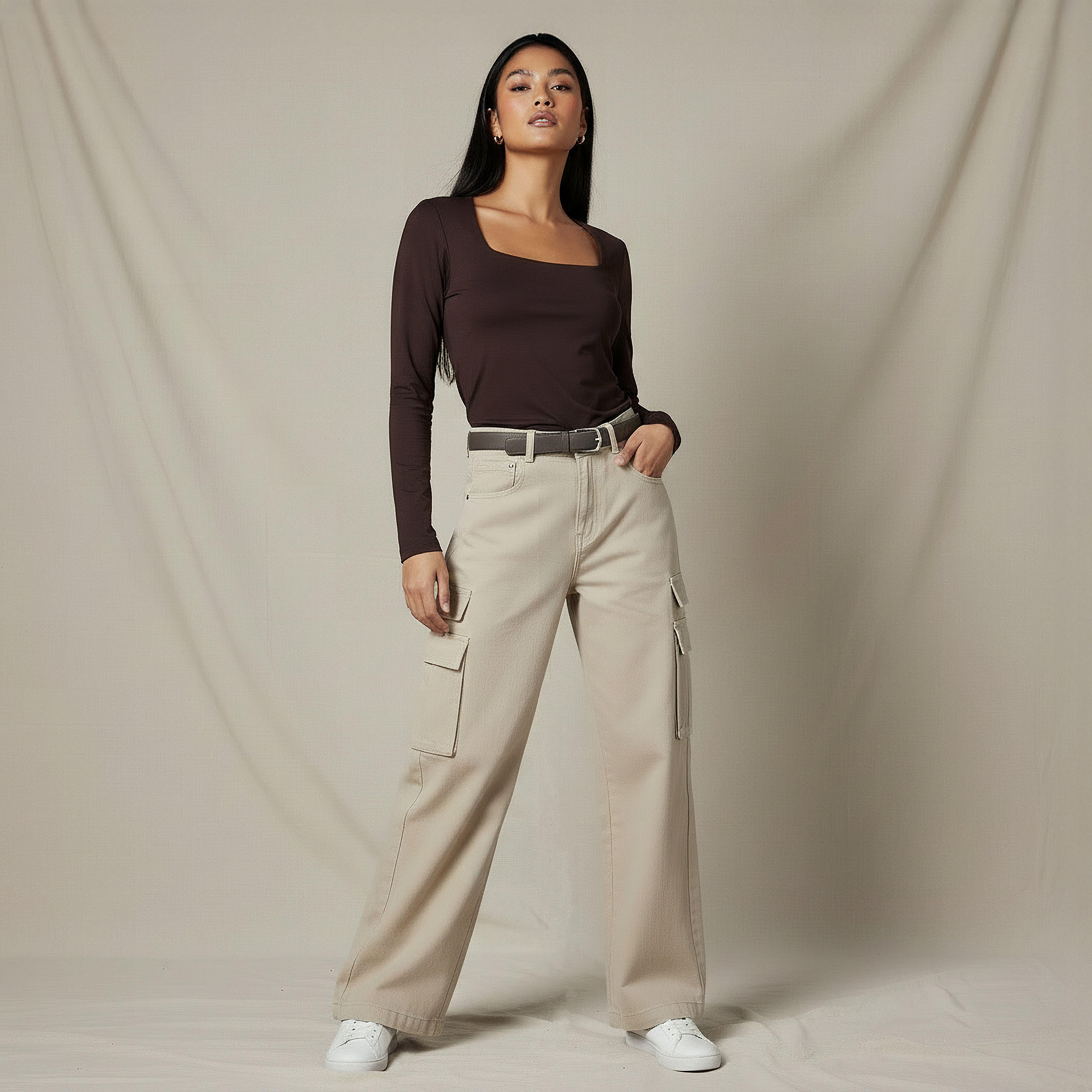 بنطلون جينز قطن بجيوب كارجو-women-clothing-bottoms-jeans-image-3