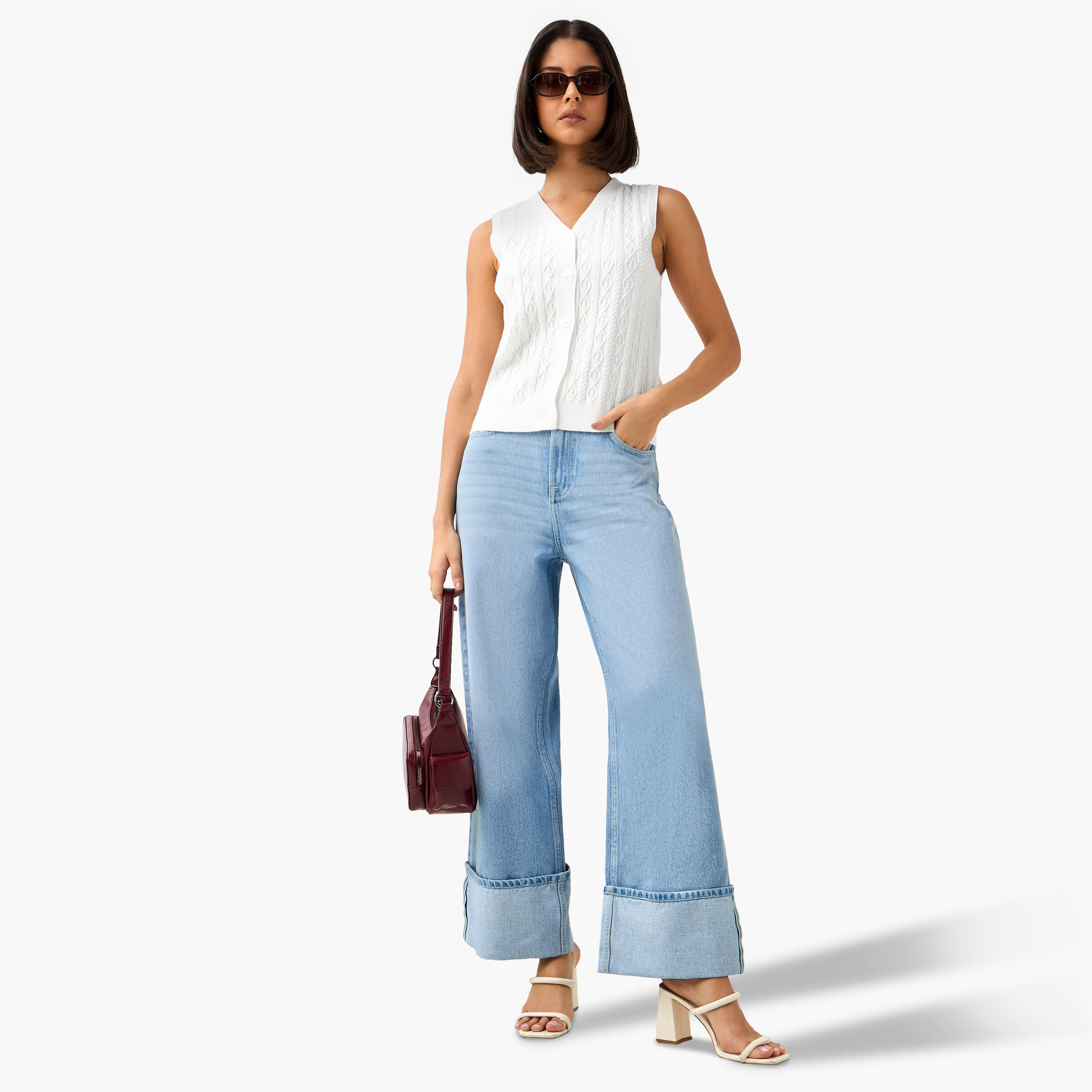 بنطلون جينز بحواف مطوية-women-clothing-bottoms-jeans-image-4