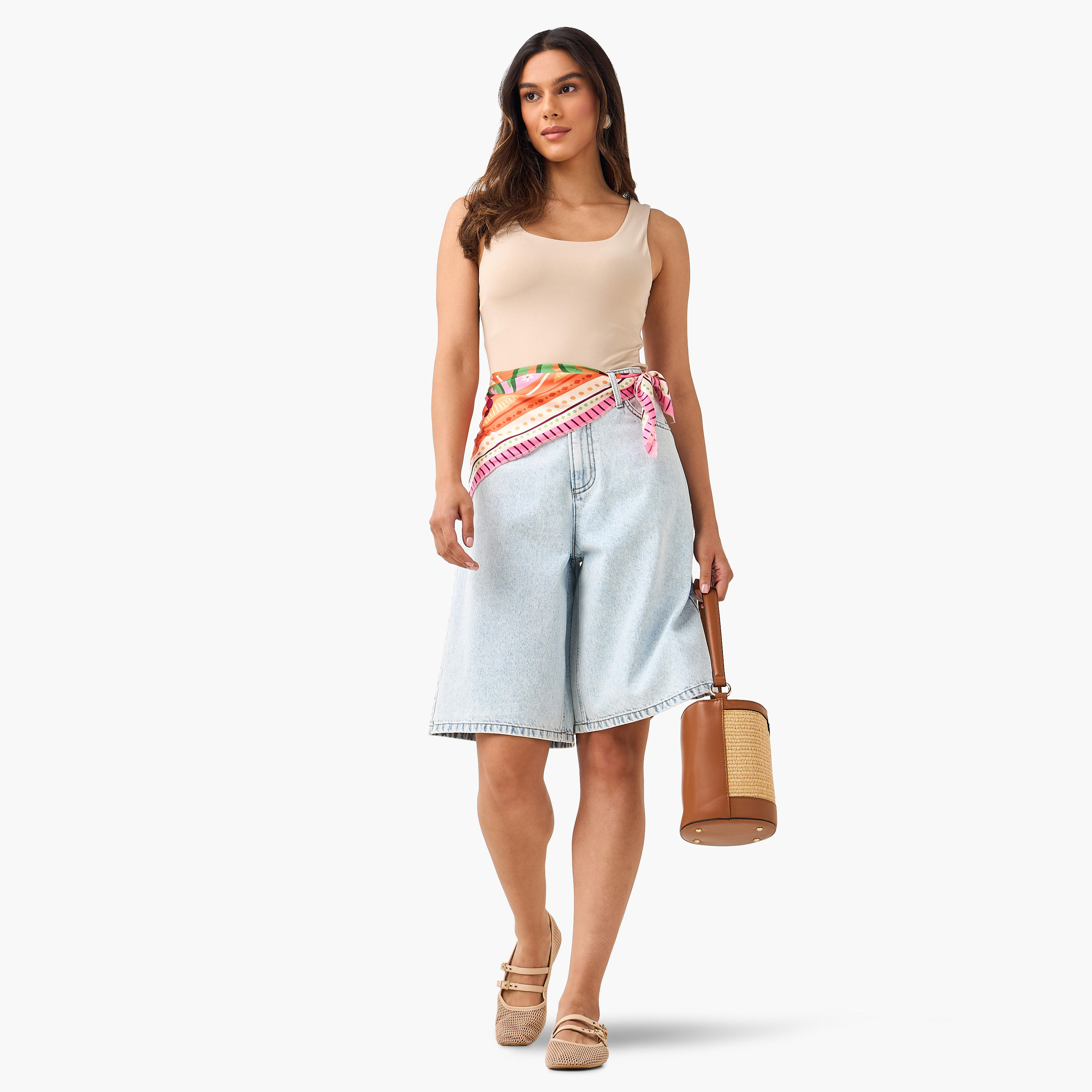 شورت برمودا قطن بخصر متوسط بجيوب-women-clothing-bottoms-shorts-image-4