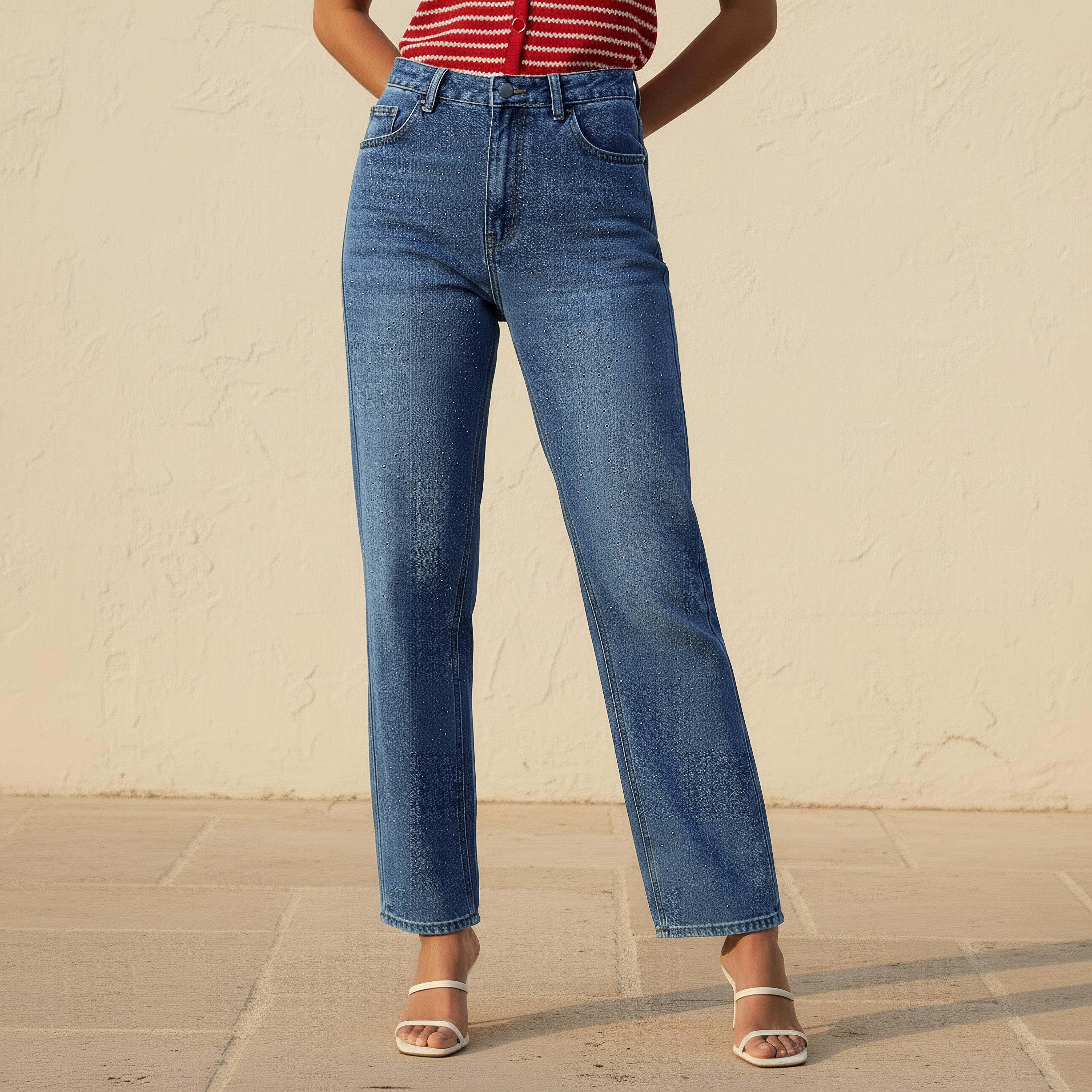 بنطلون جينز بقصّة مستقيمة وخصر متوسط الارتفاع وتزيينات-women-clothing-bottoms-jeans-image-1
