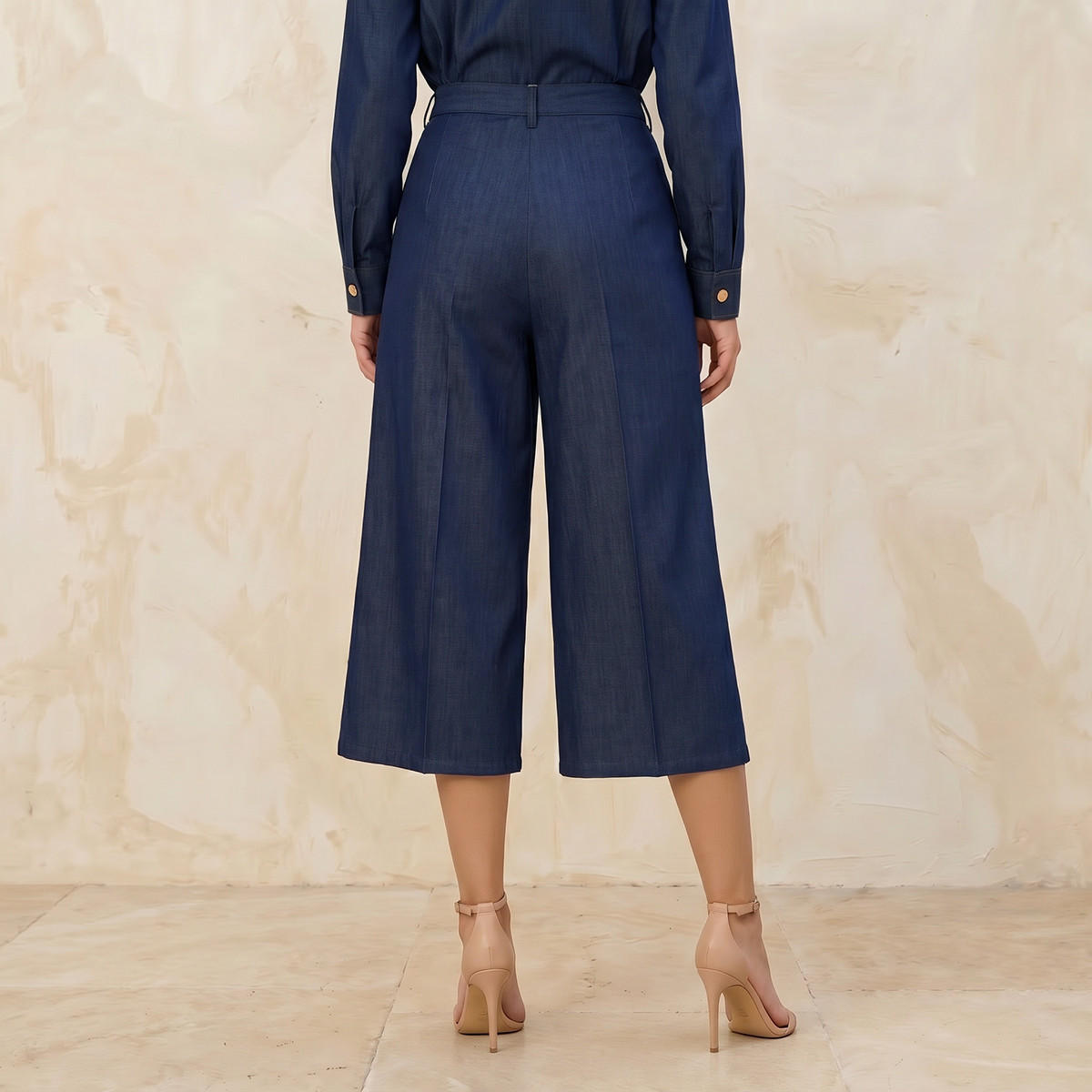 بنطال جينز واسع بخصر متوسط وكسرات-women-clothing-bottoms-trousers-image-4