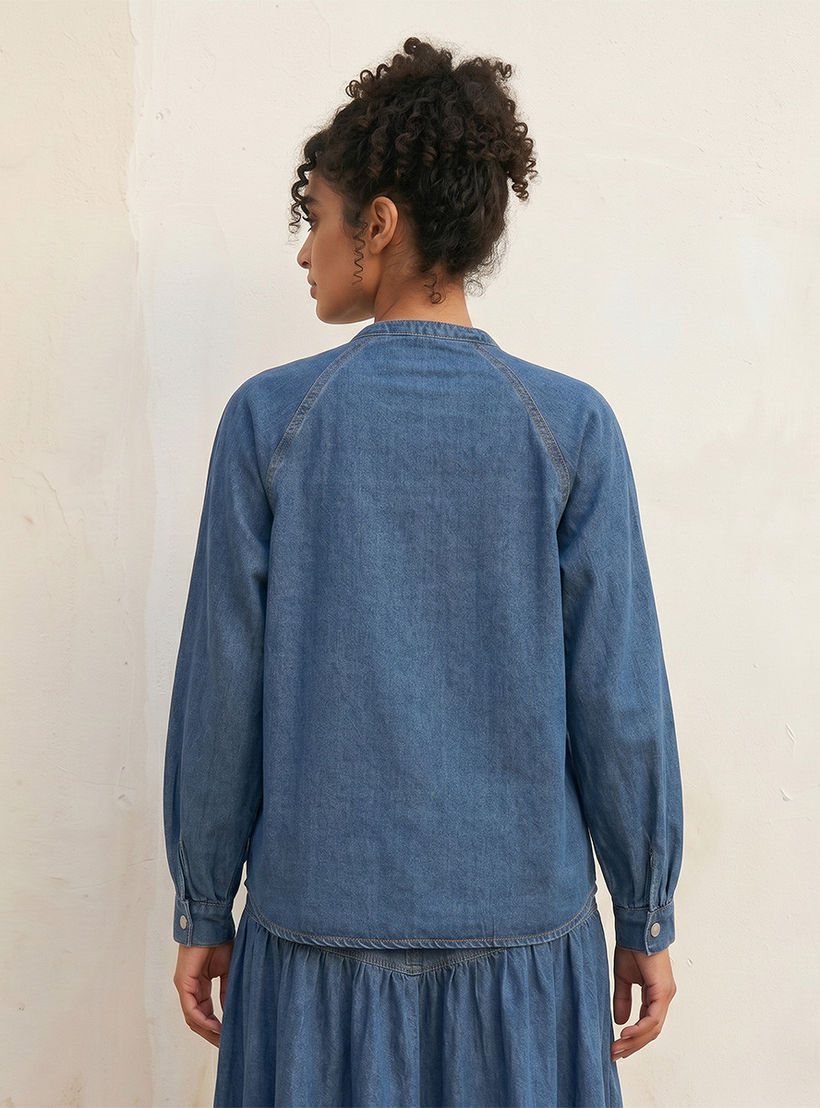 توب دنيم قطني بياقة ماندارين من سبلاش-women-clothing-shirtsandblouses-shirts-image-4