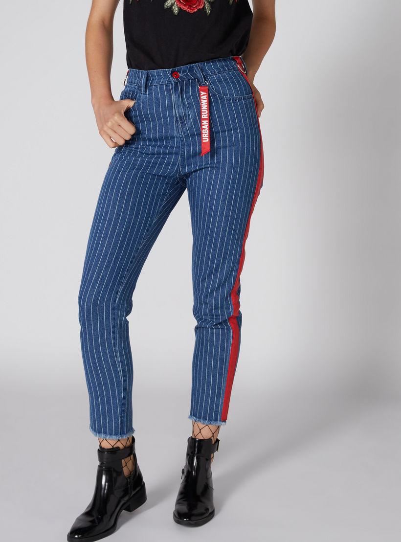 بنطال جينز قصير ومقلّم بزر إغلاق وجيوب من لي كوبر-women-clothing-bottoms-jeans-image-3