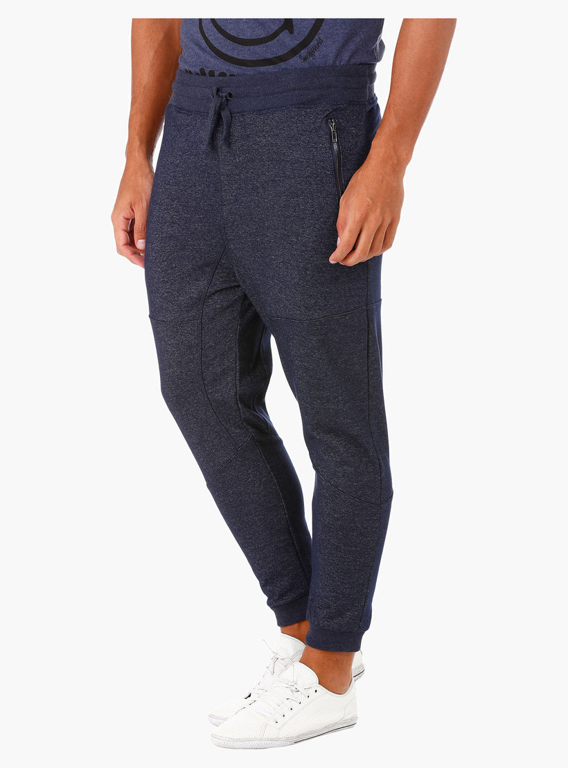 Jogger Trousers with Zipper Pocket details in Regular Fit-men-clothing-bottoms-joggers-image-3