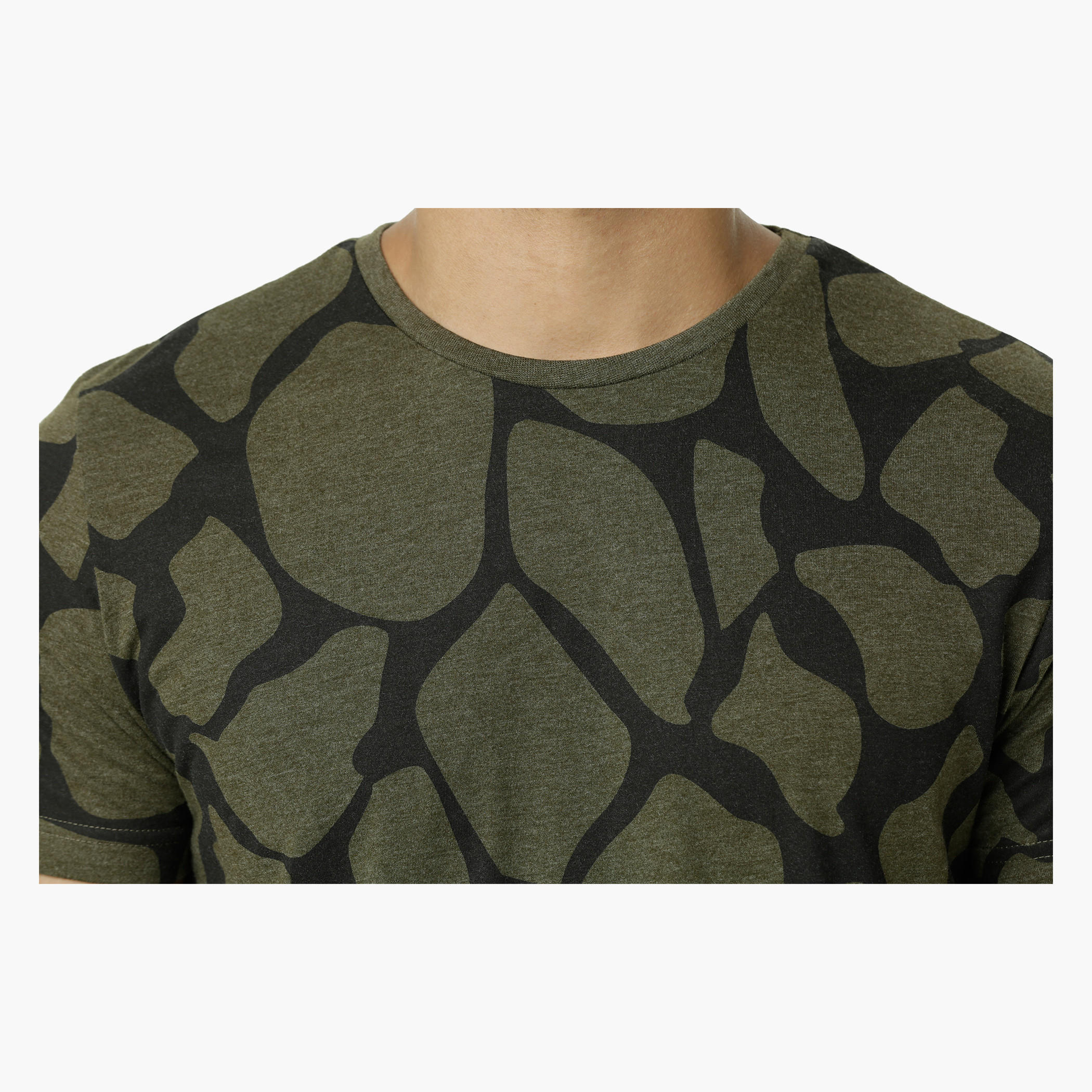Printed T-Shirt in Regular Fit-men-clothing-tshirtsandpolos-tshirts-image-4
