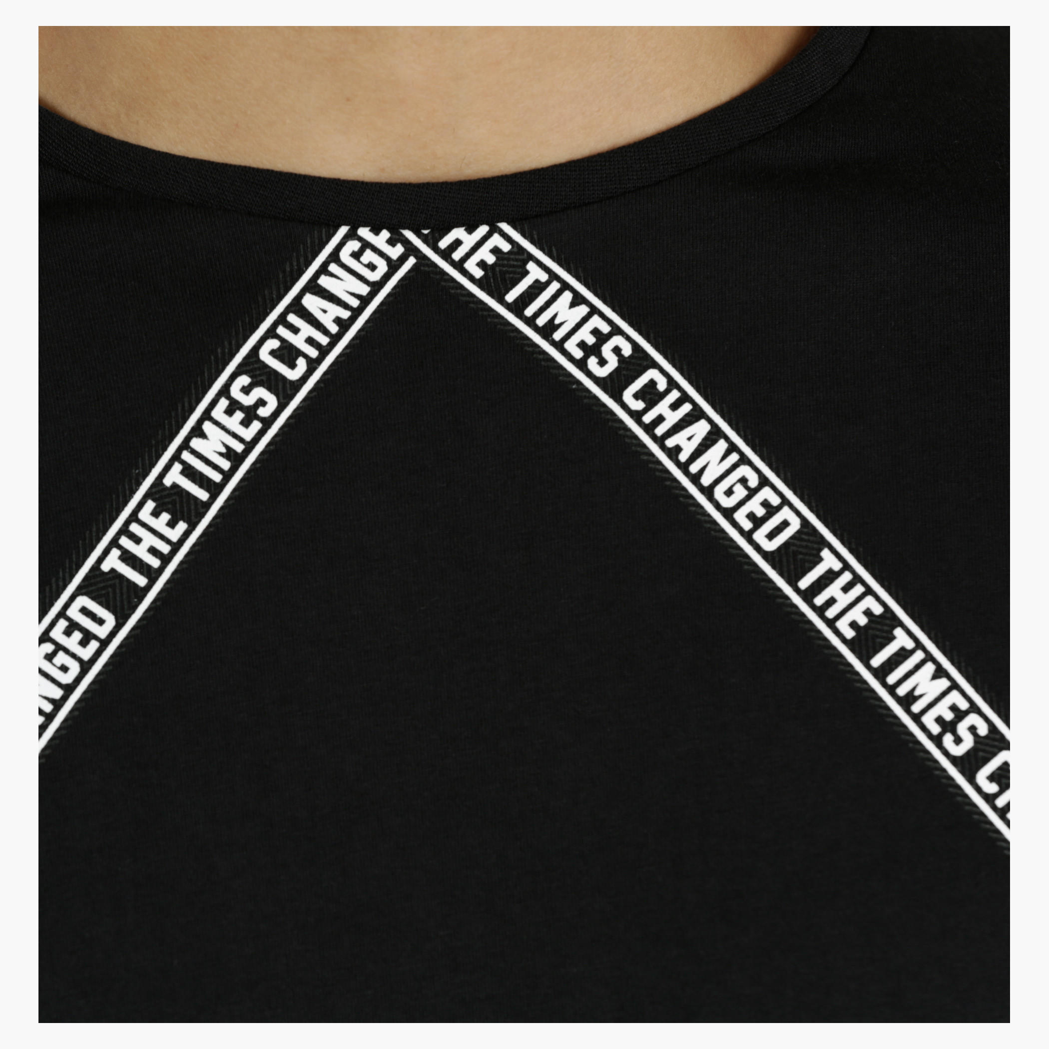 Cotton T-Shirt with Crew Neck and All Over Print in Regular Fit-men-clothing-tshirtsandpolos-tshirts-image-4