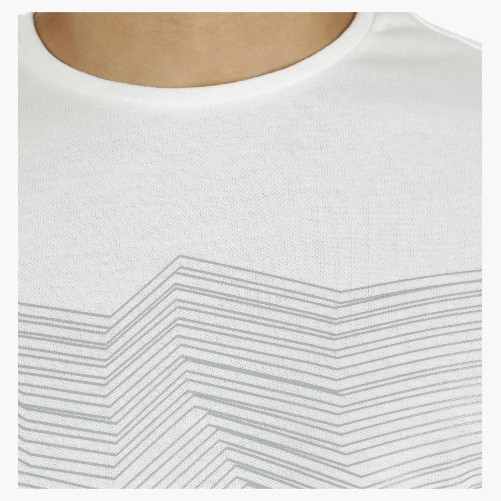 Cotton T-Shirt with Crew Neck and All Over Print in Regular Fit-men-clothing-tshirtsandpolos-tshirts-image-4
