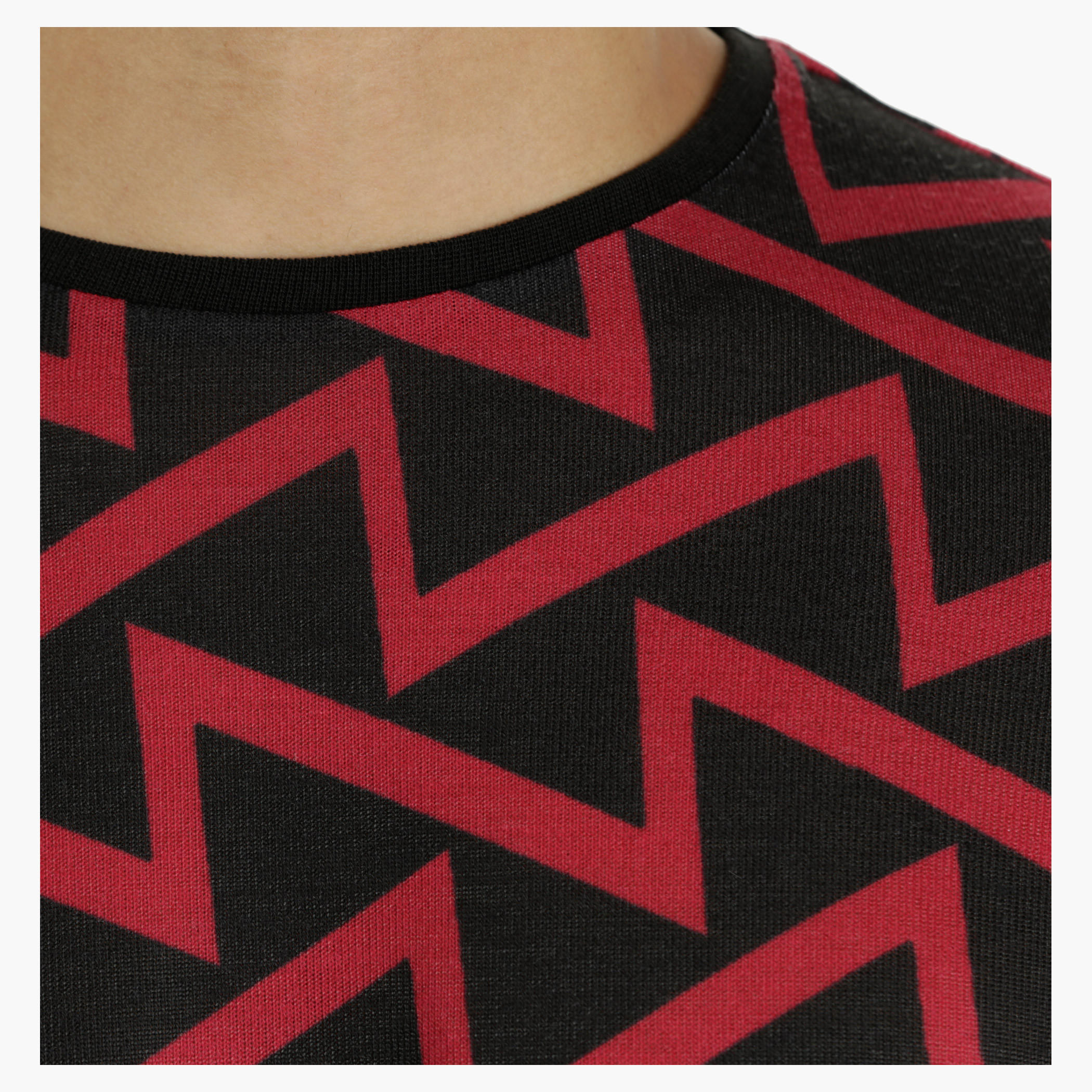 Cotton T-Shirt with Crew Neck and All Over Print in Regular Fit-men-clothing-tshirtsandpolos-tshirts-image-4