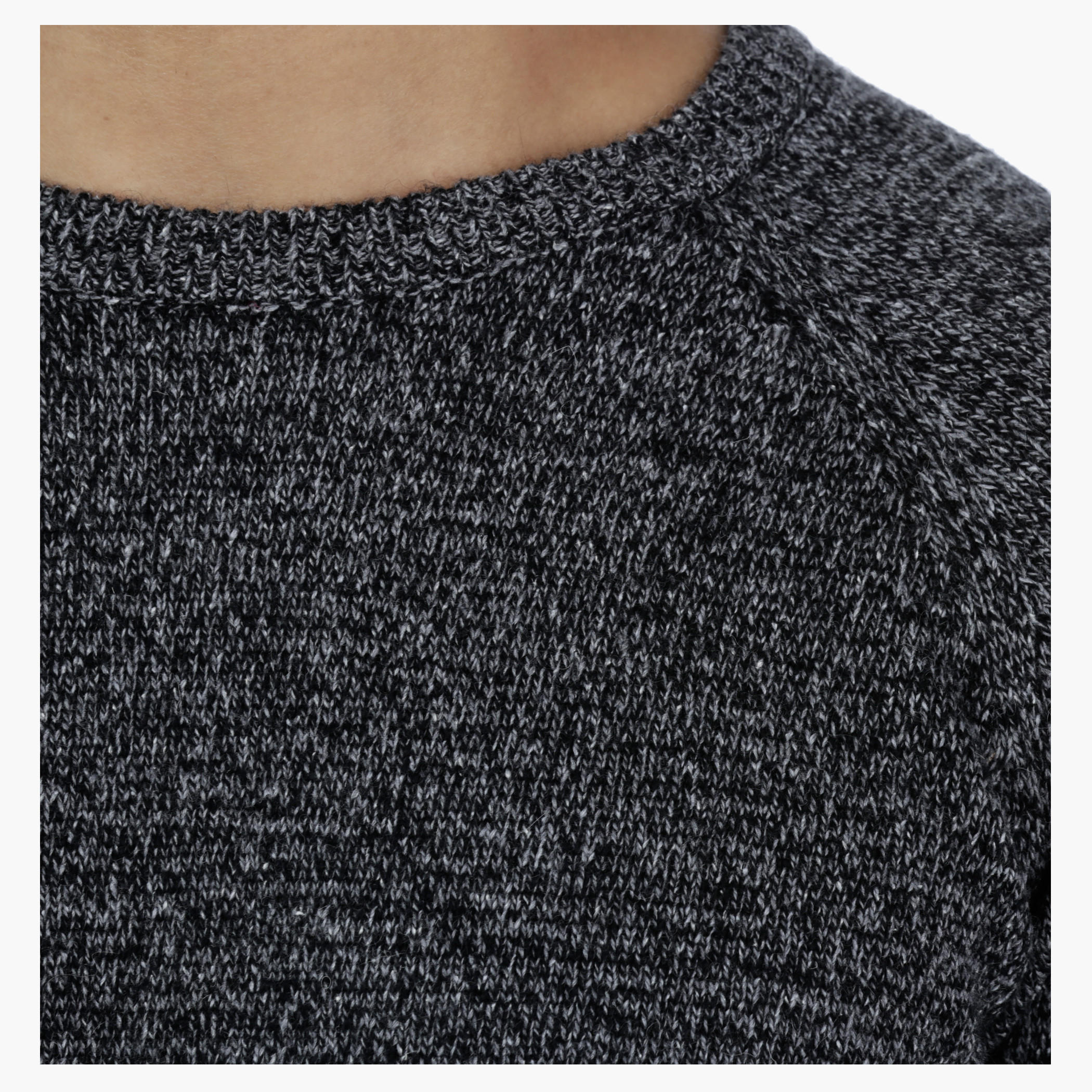 Textured Long Sleeves Round Neck Sweater-men-clothing-sweatersandpullovers-image-2